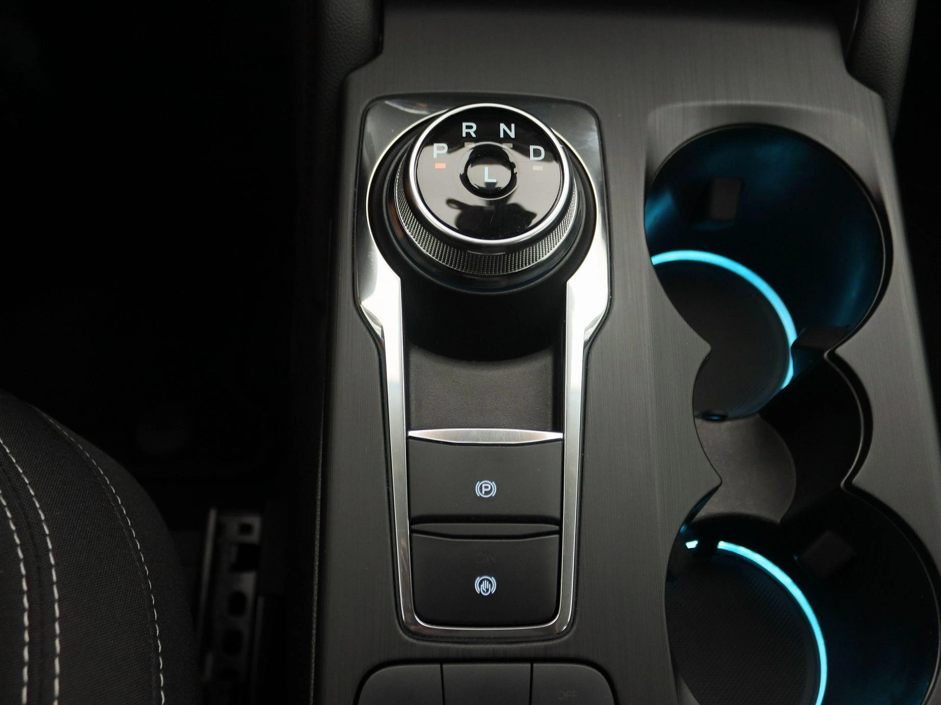 Ford-Kuga-image-10