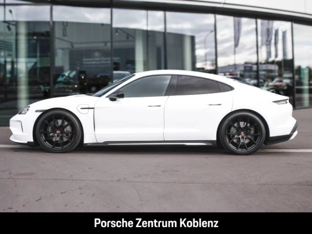 Porsche Taycan 4 Black Edition black edition