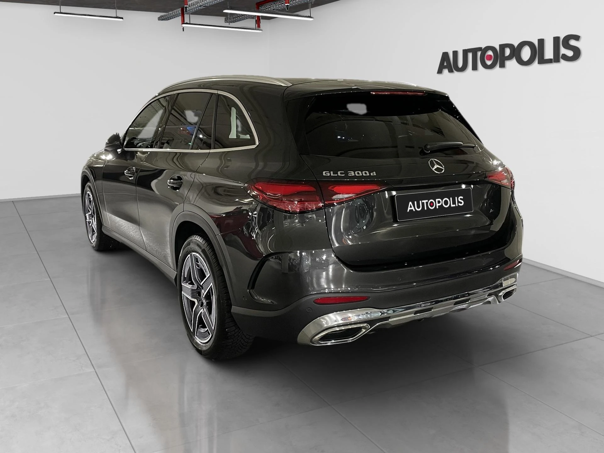 Mercedes-Benz-GLC-image-17