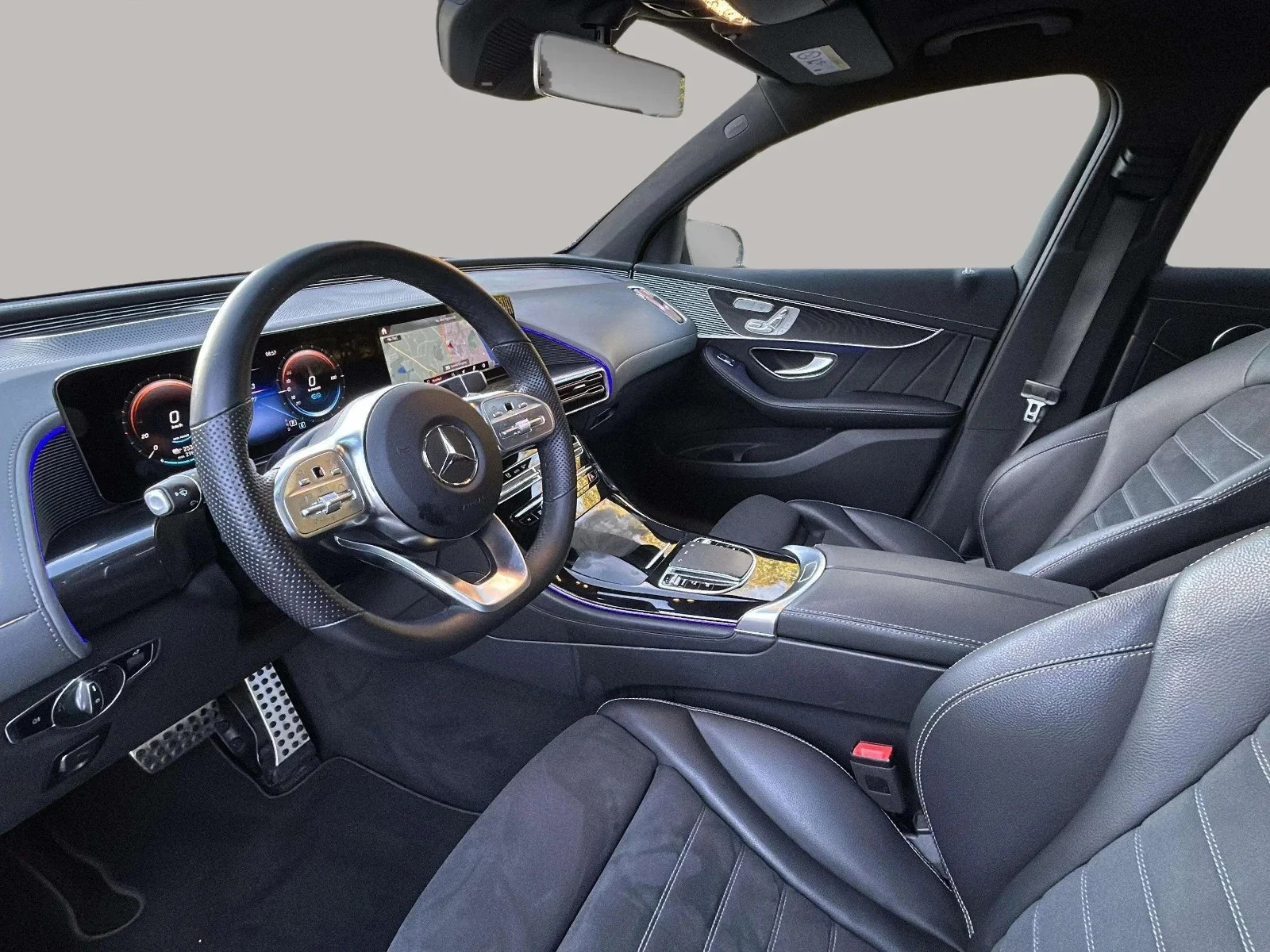 Mercedes-Benz-EQC-image-12