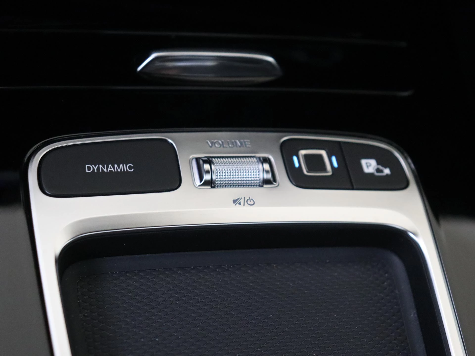 Mercedes-Benz A-Klasse 250 e Business Solution AMG