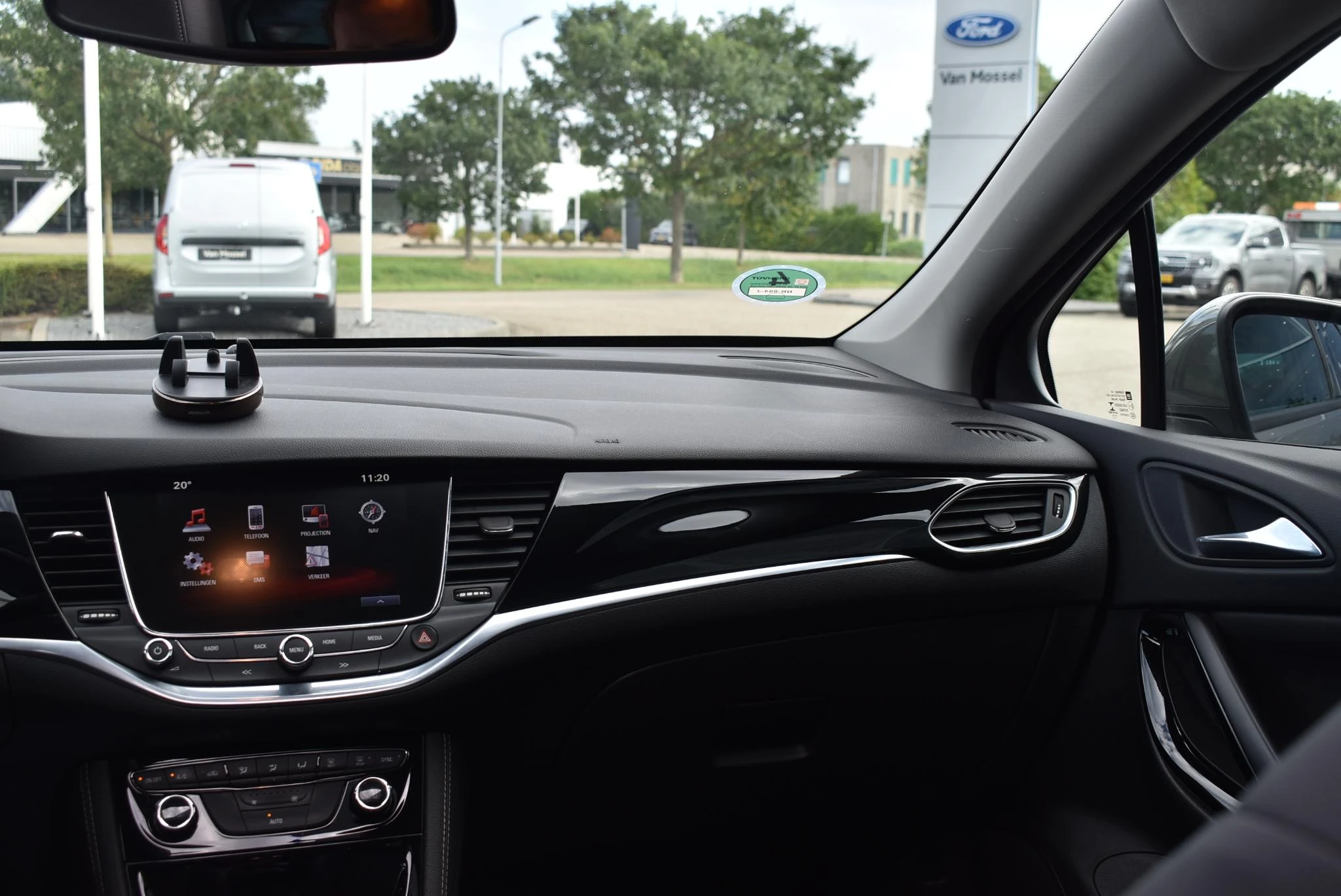 Opel-Astra-image-28