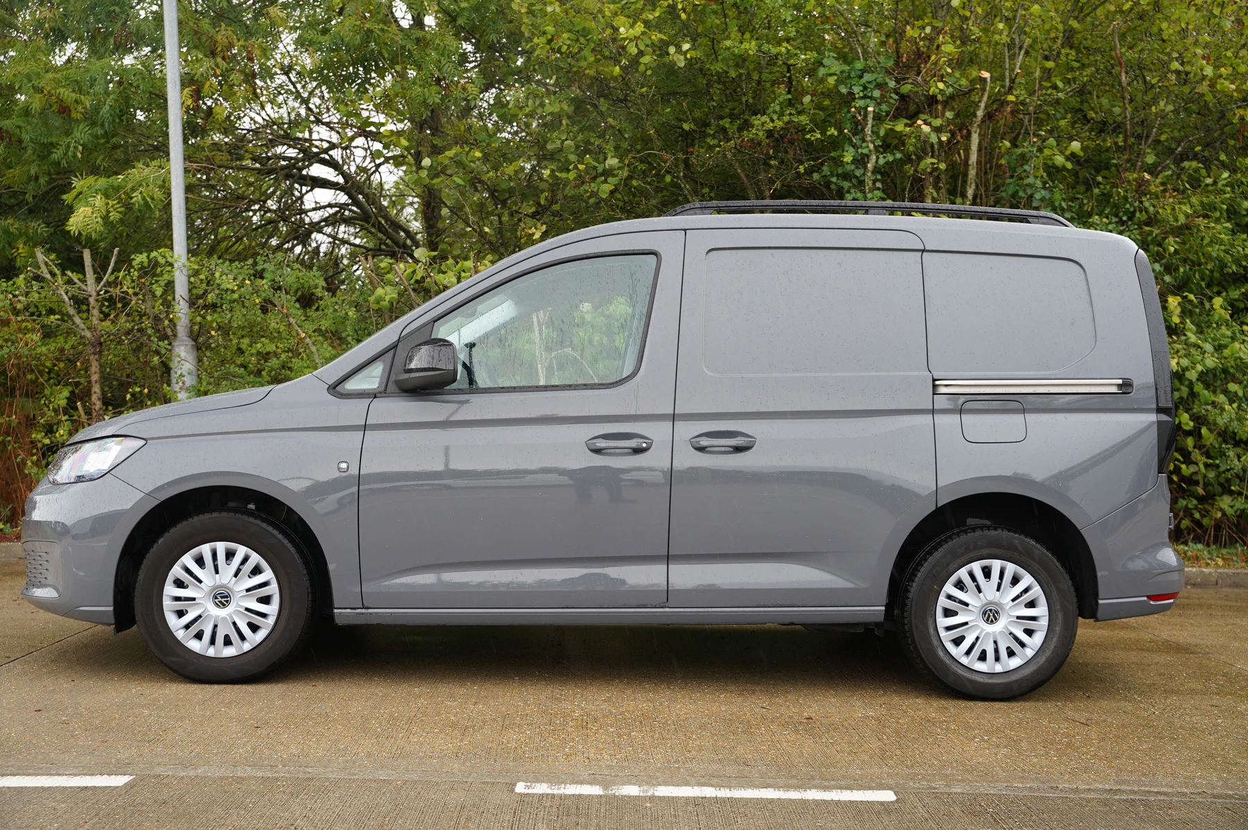 Volkswagen-Caddy-image-13