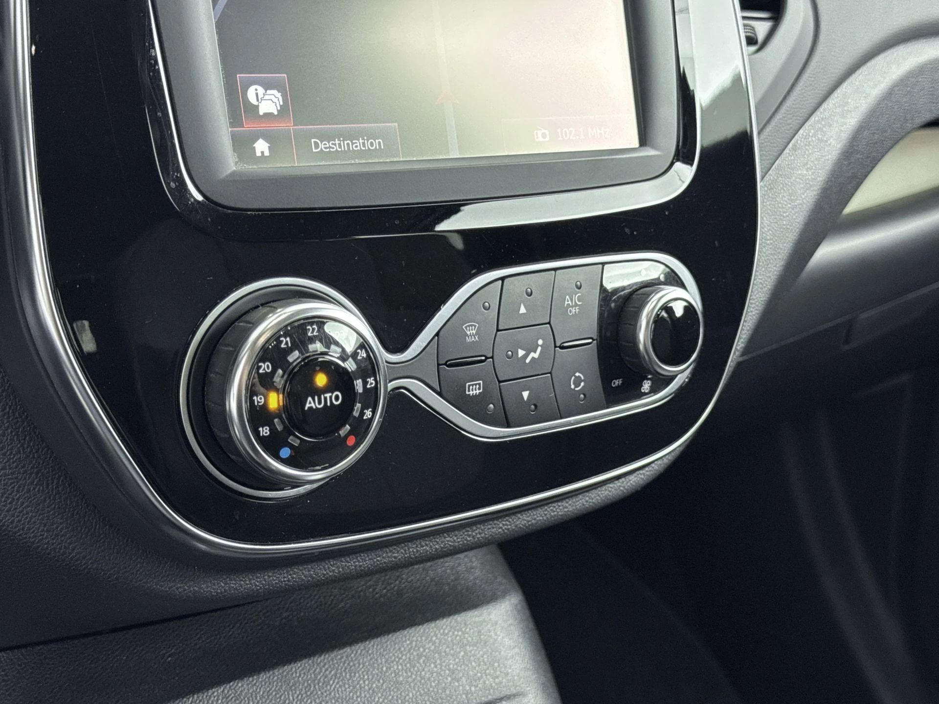 Renault Captur 1.2 TCe 120Pk Intens