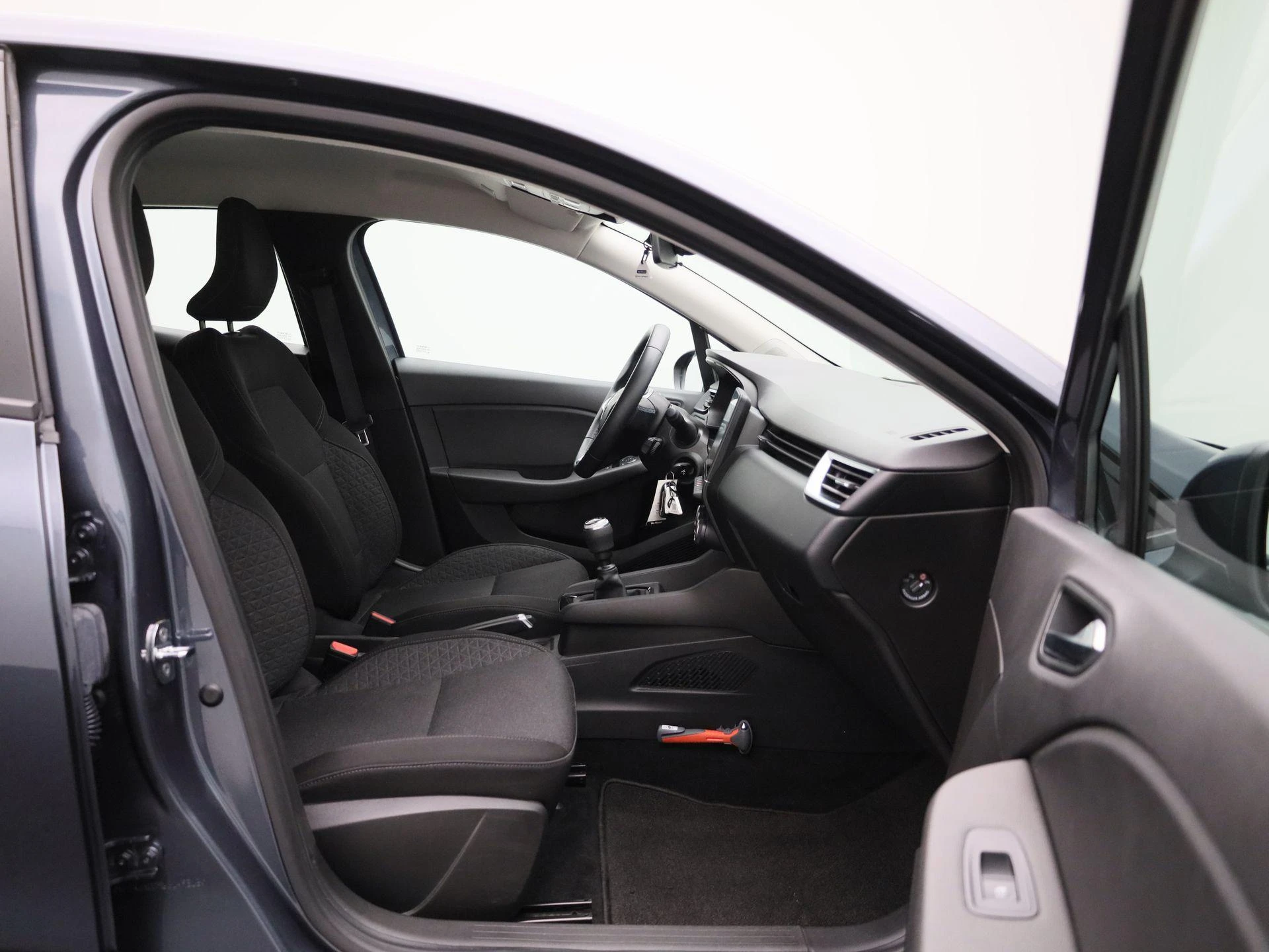 Renault-Clio-image-28