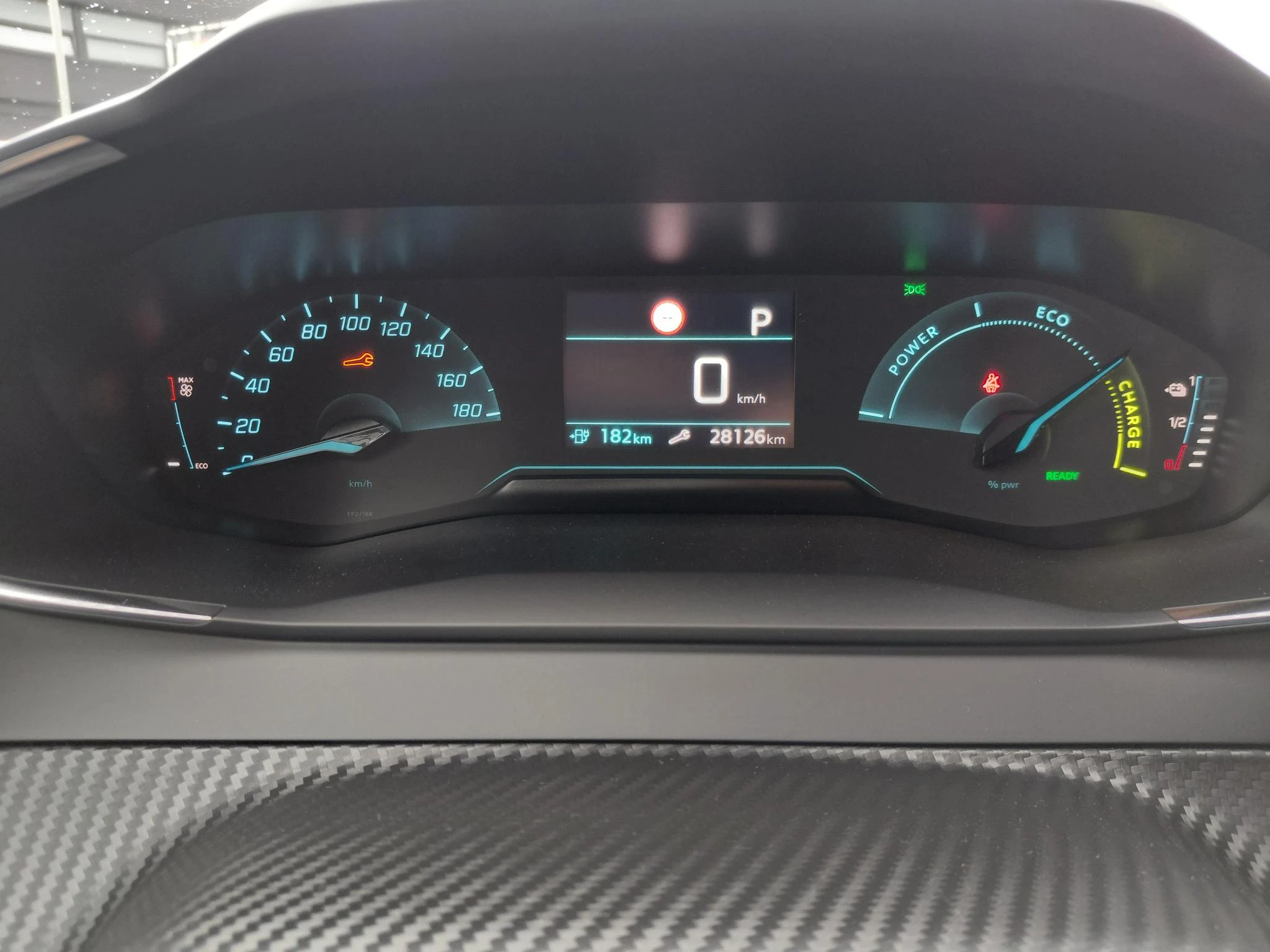 Peugeot-e-2008-image-20