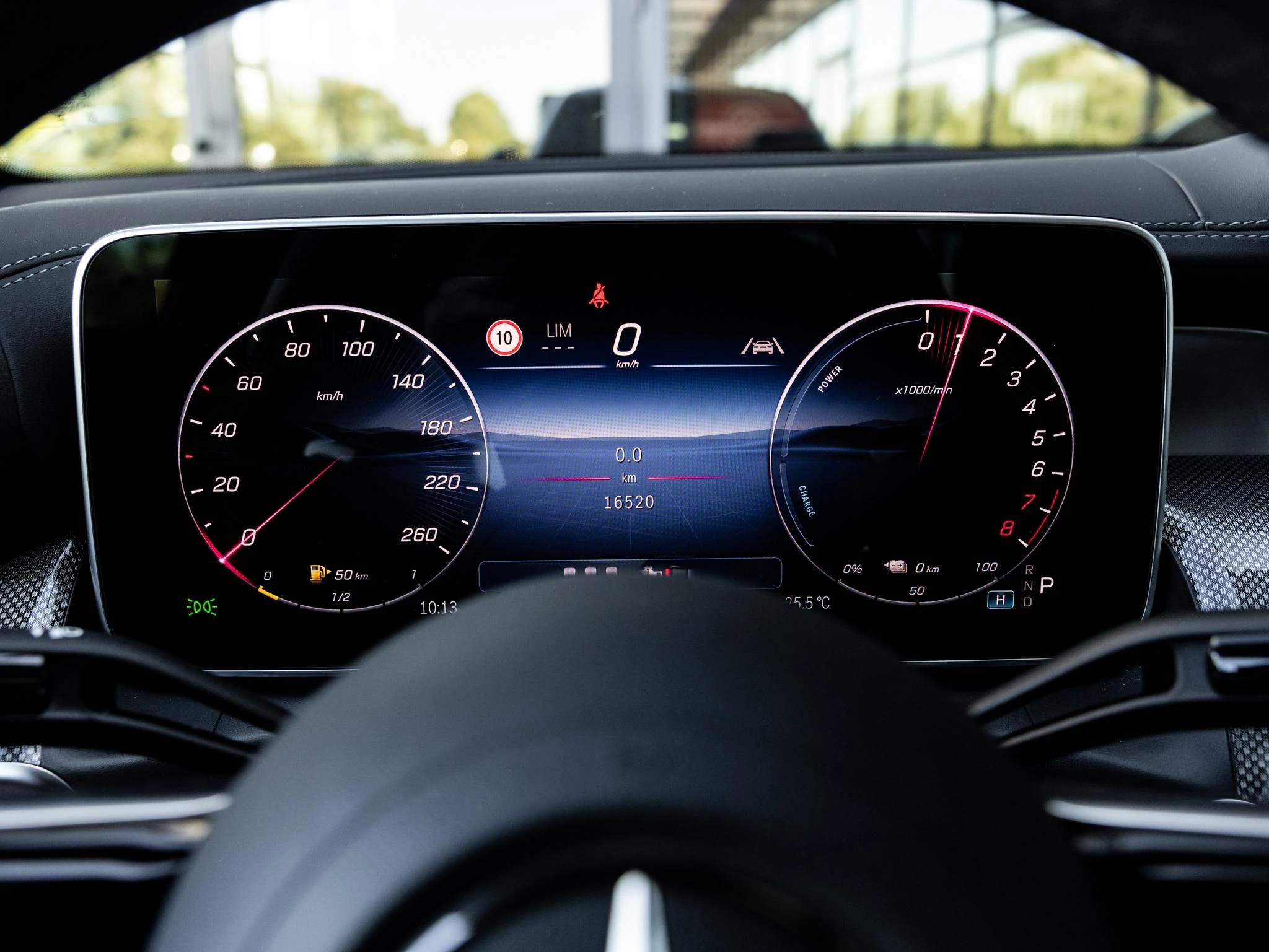 Mercedes-Benz-GLC-image-27