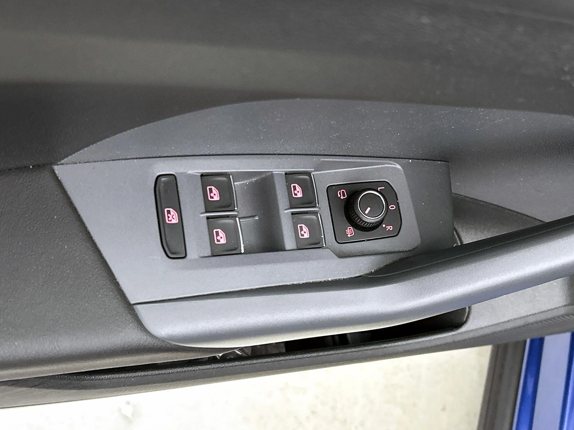 Volkswagen-T-Cross-image-28