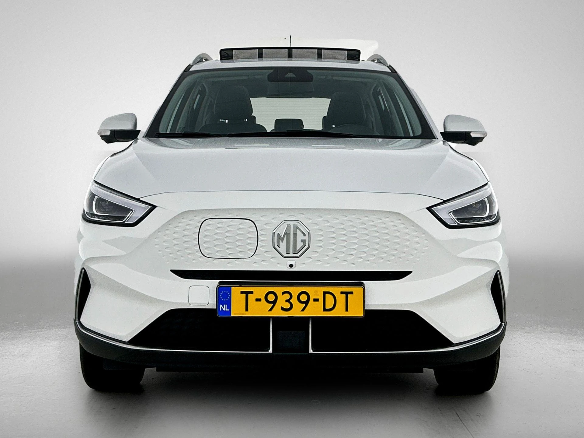 MG-ZS EV-image-4