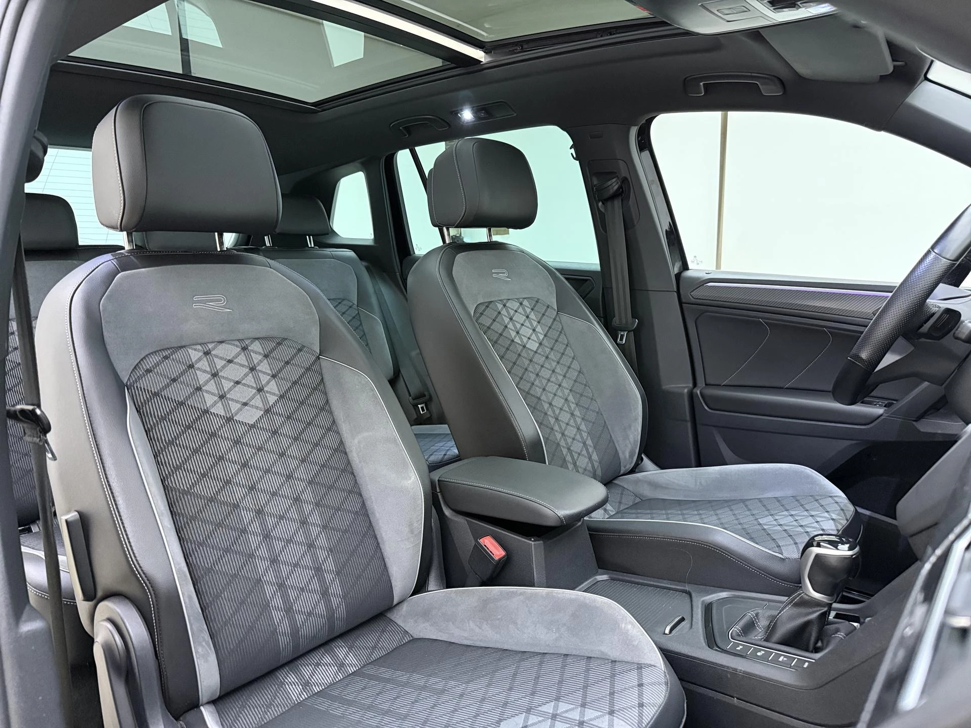 Volkswagen-Tiguan-image-5