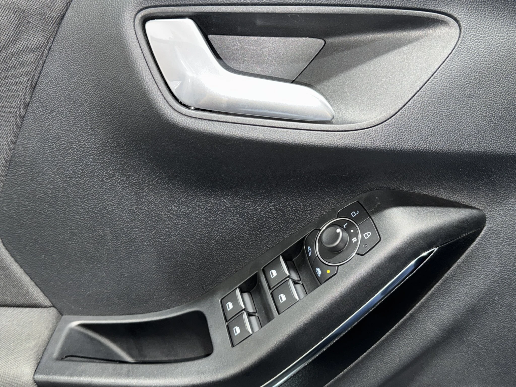 Ford-Puma-image-18