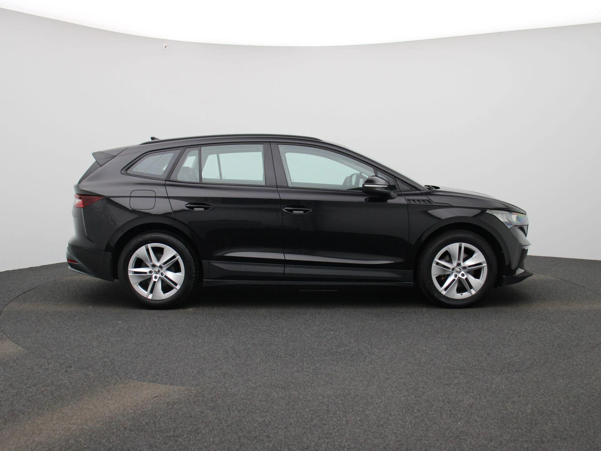 Škoda-Enyaq iV-image-5
