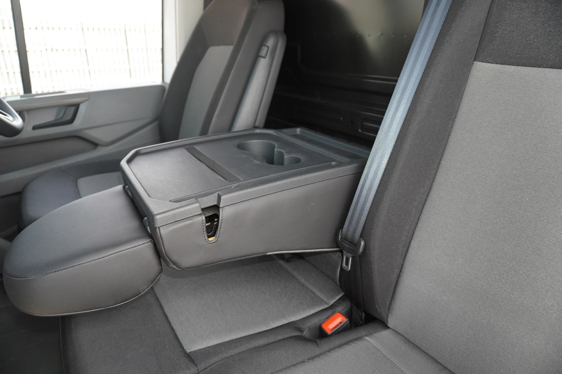 Volkswagen-Crafter-image-9
