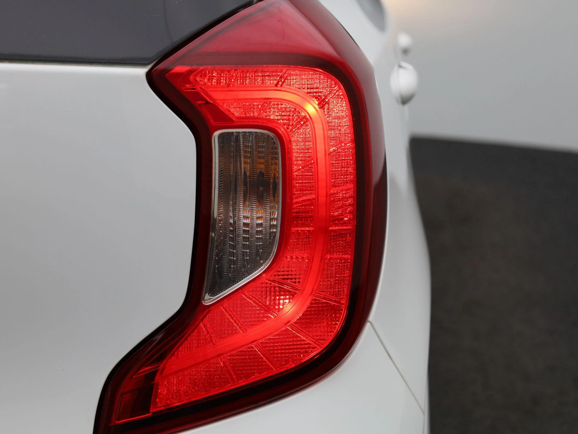Kia-Picanto-image-28