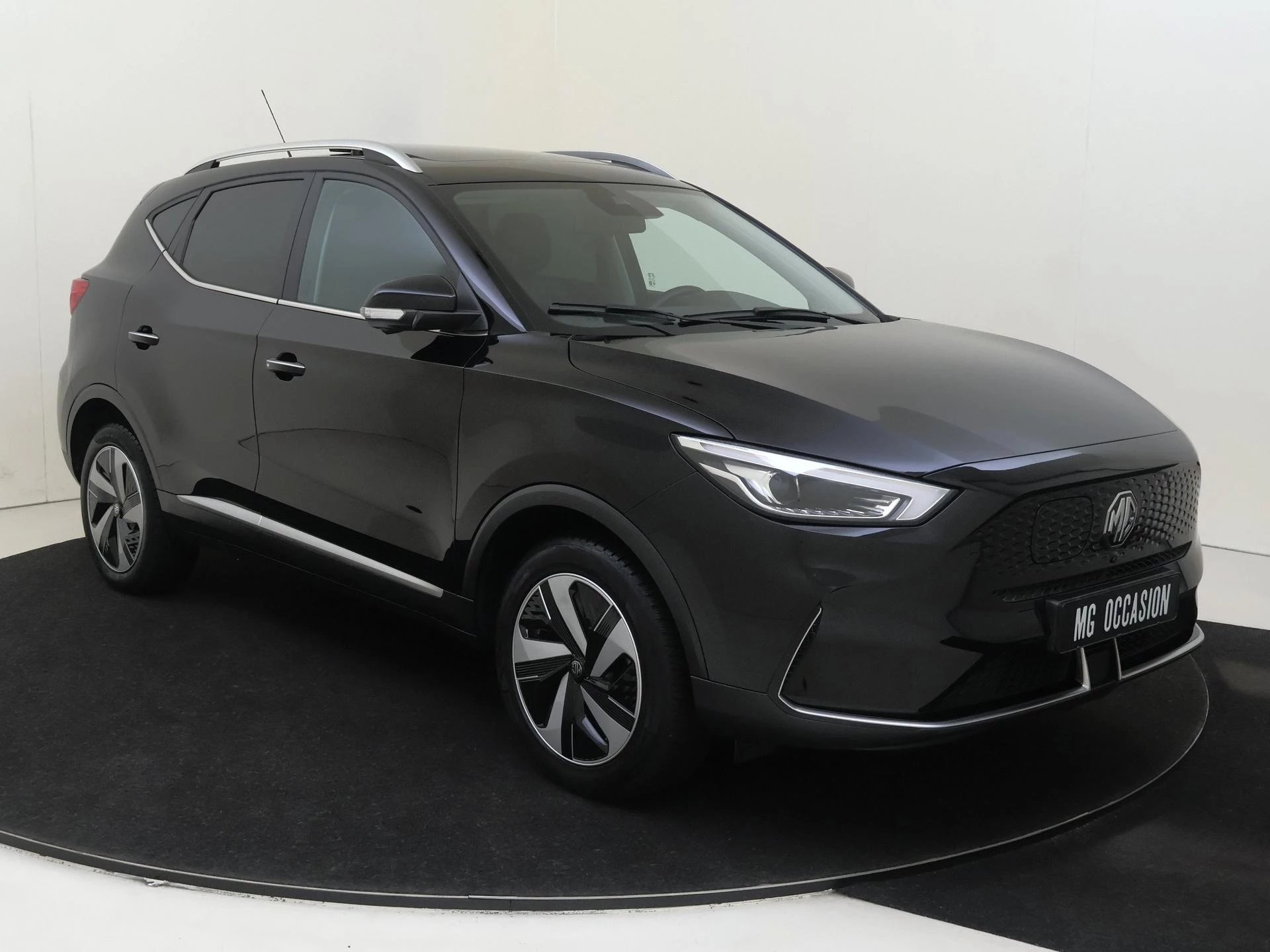 MG ZS EV EV Standard Range Luxury 50 kWh