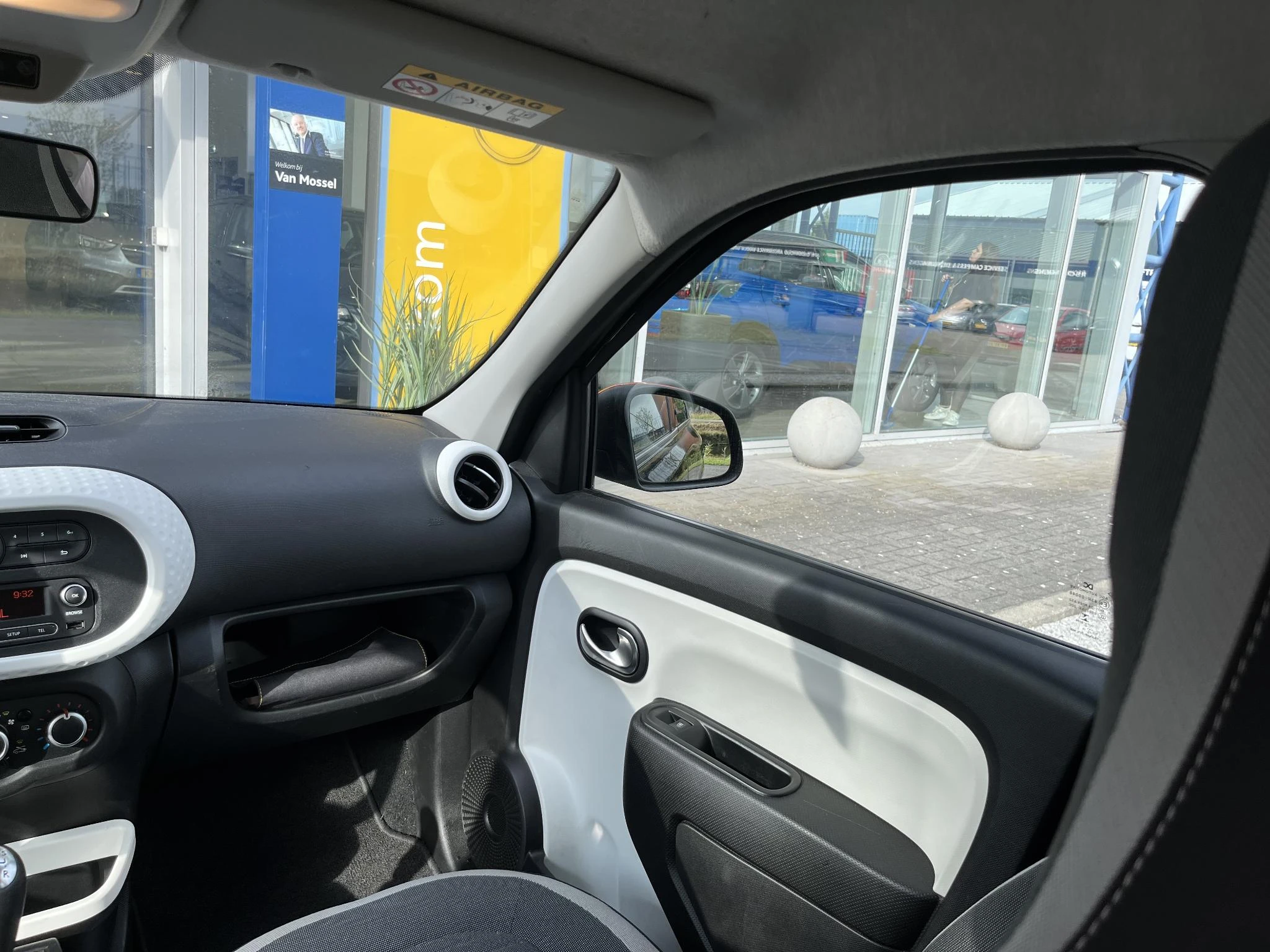 Renault-Twingo-image-28