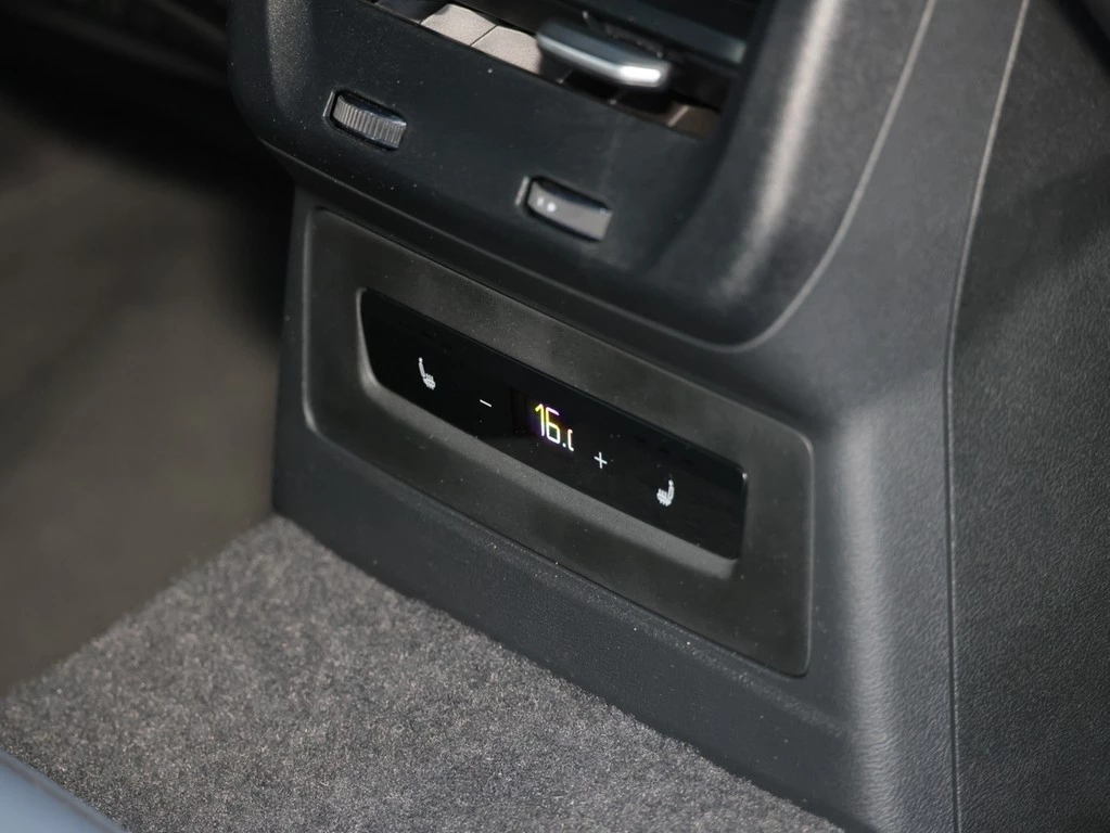 Audi A5 Avant e-hybrid quattro edition one S line