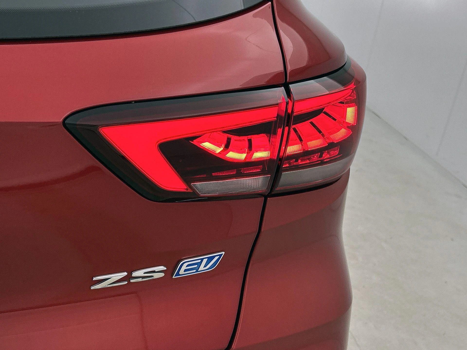MG-ZS EV-image-21