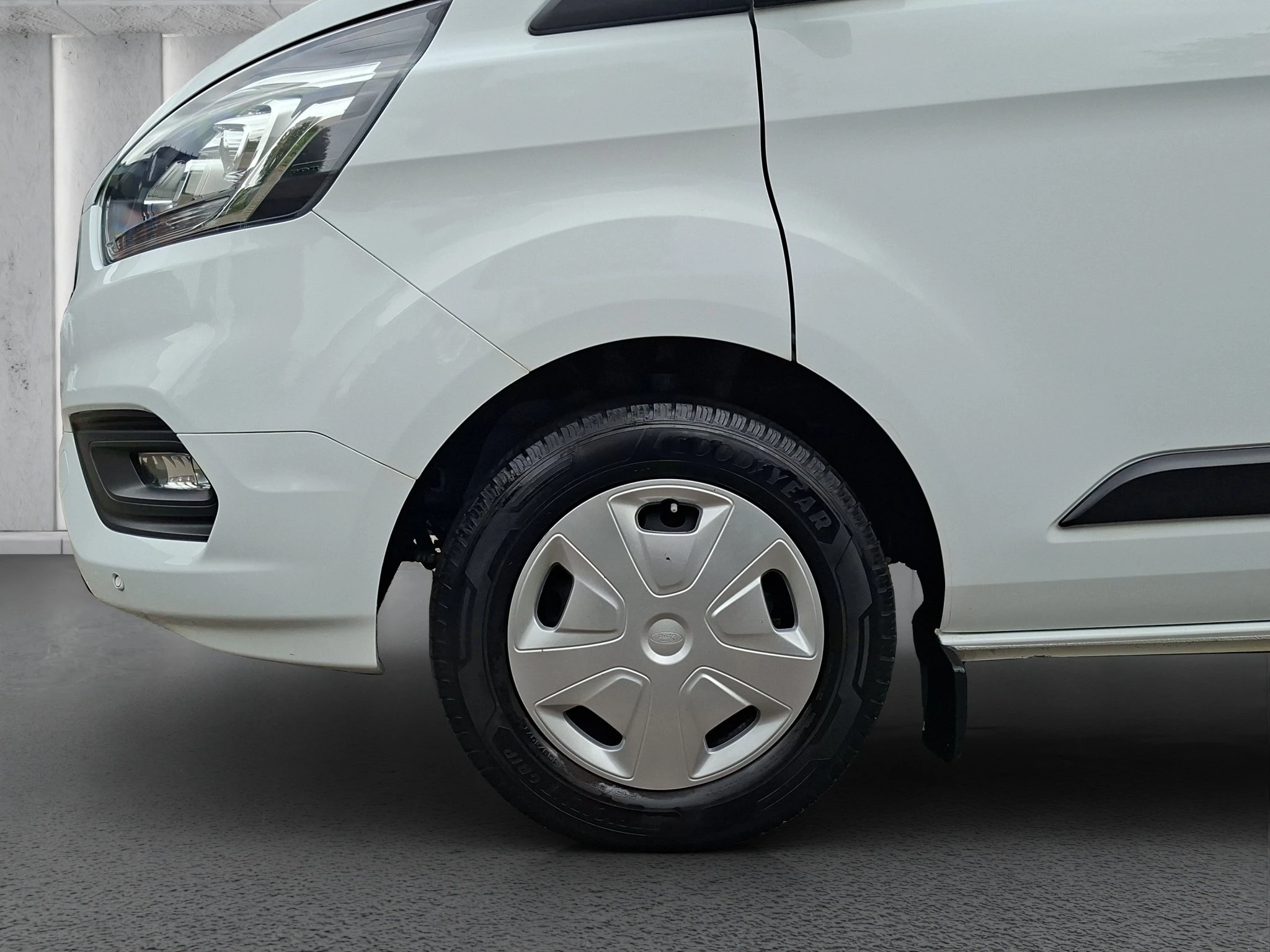 Ford-Transit Custom-image-8