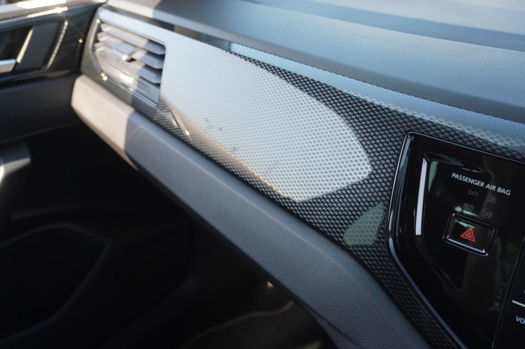 Volkswagen-Polo-image-15