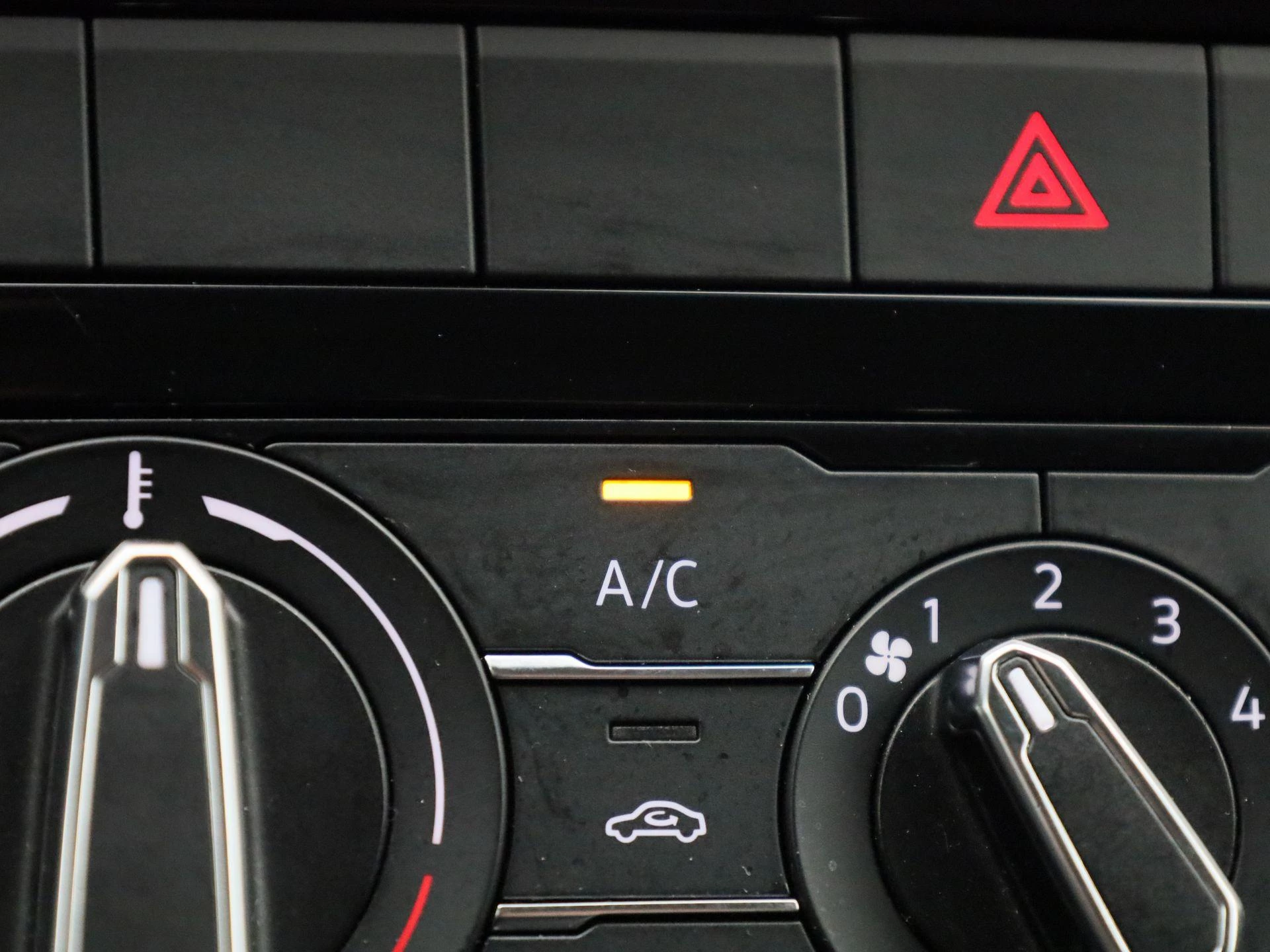 Volkswagen-T-Cross-image-20