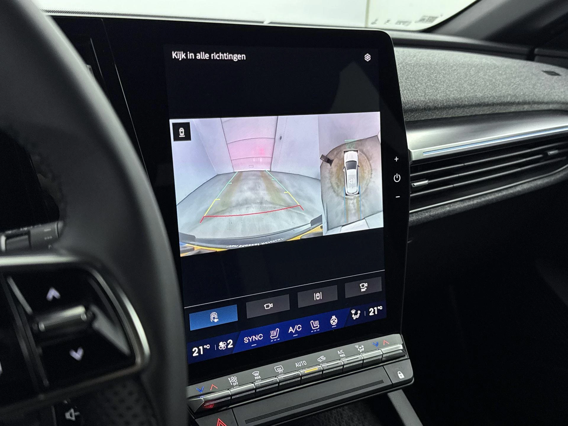 Renault-Megane E-Tech-image-9