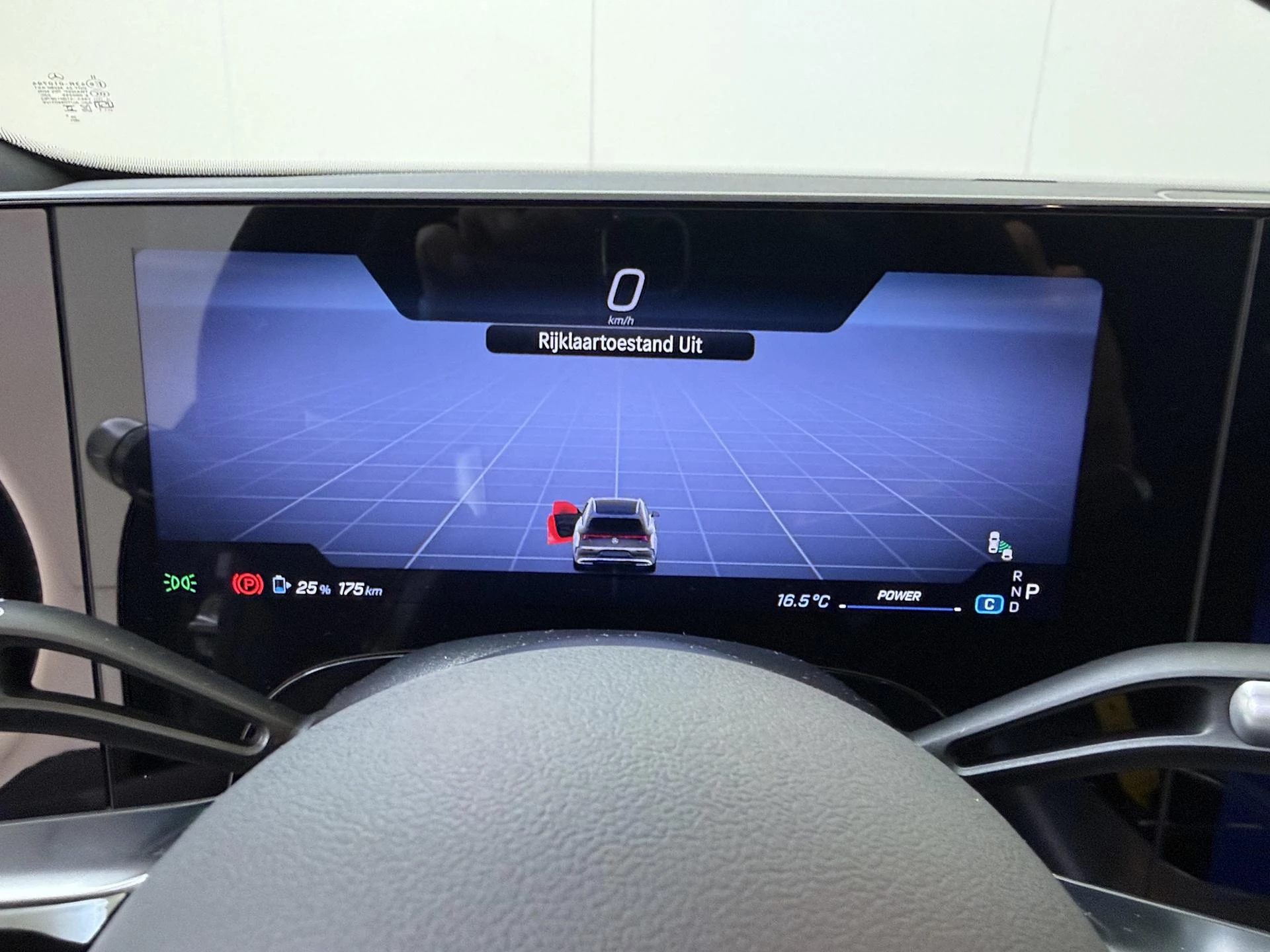 Mercedes-Benz-CLA-image-11