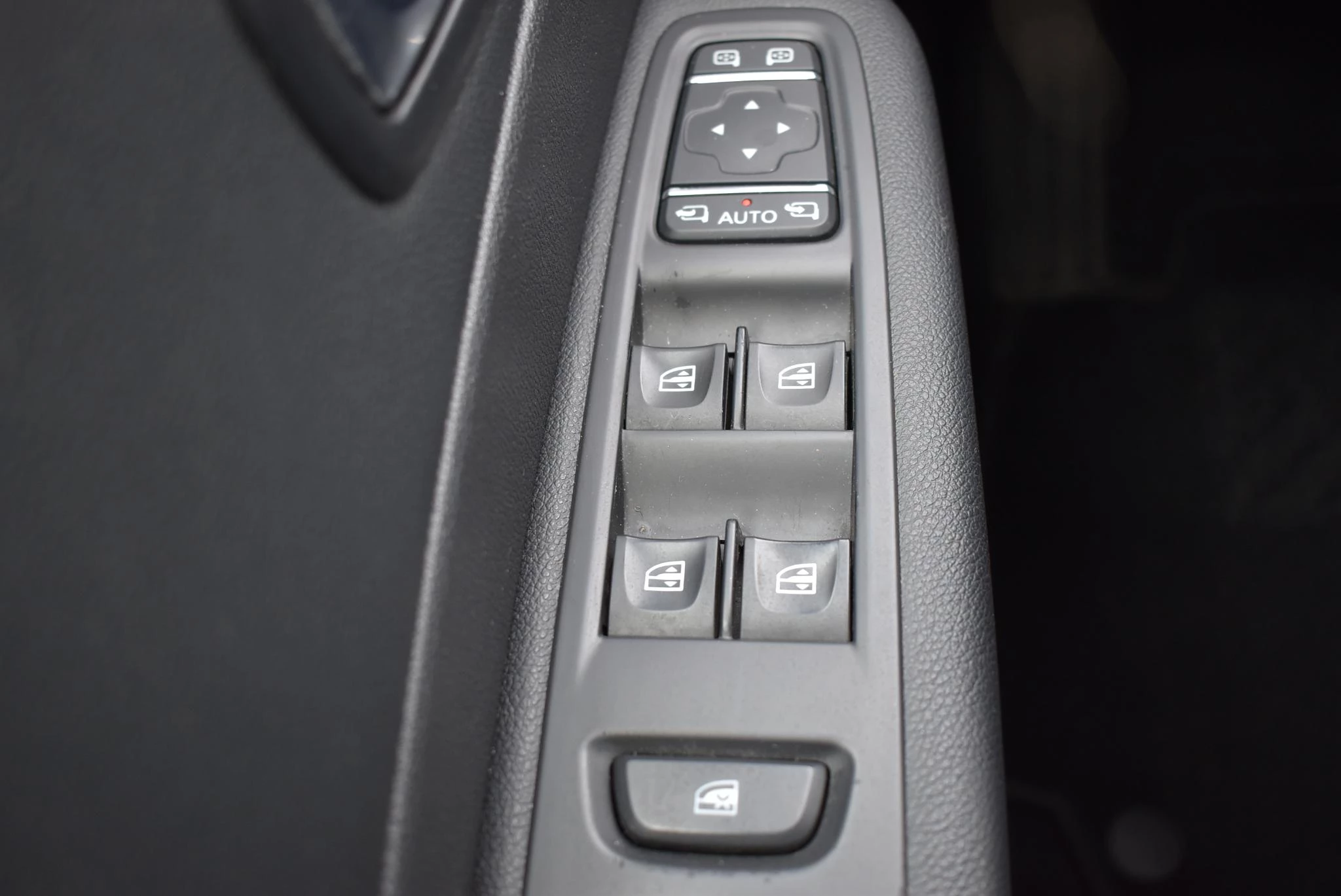 Renault-Captur-image-12