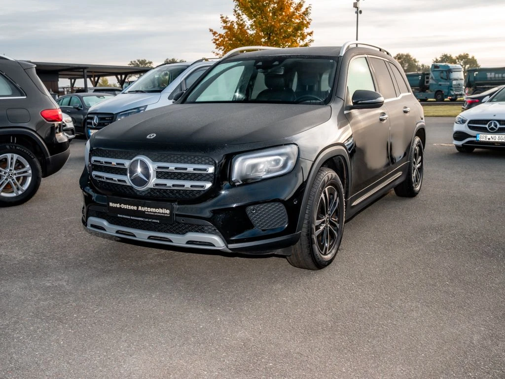 Mercedes-Benz-GLB 200 d-image-7