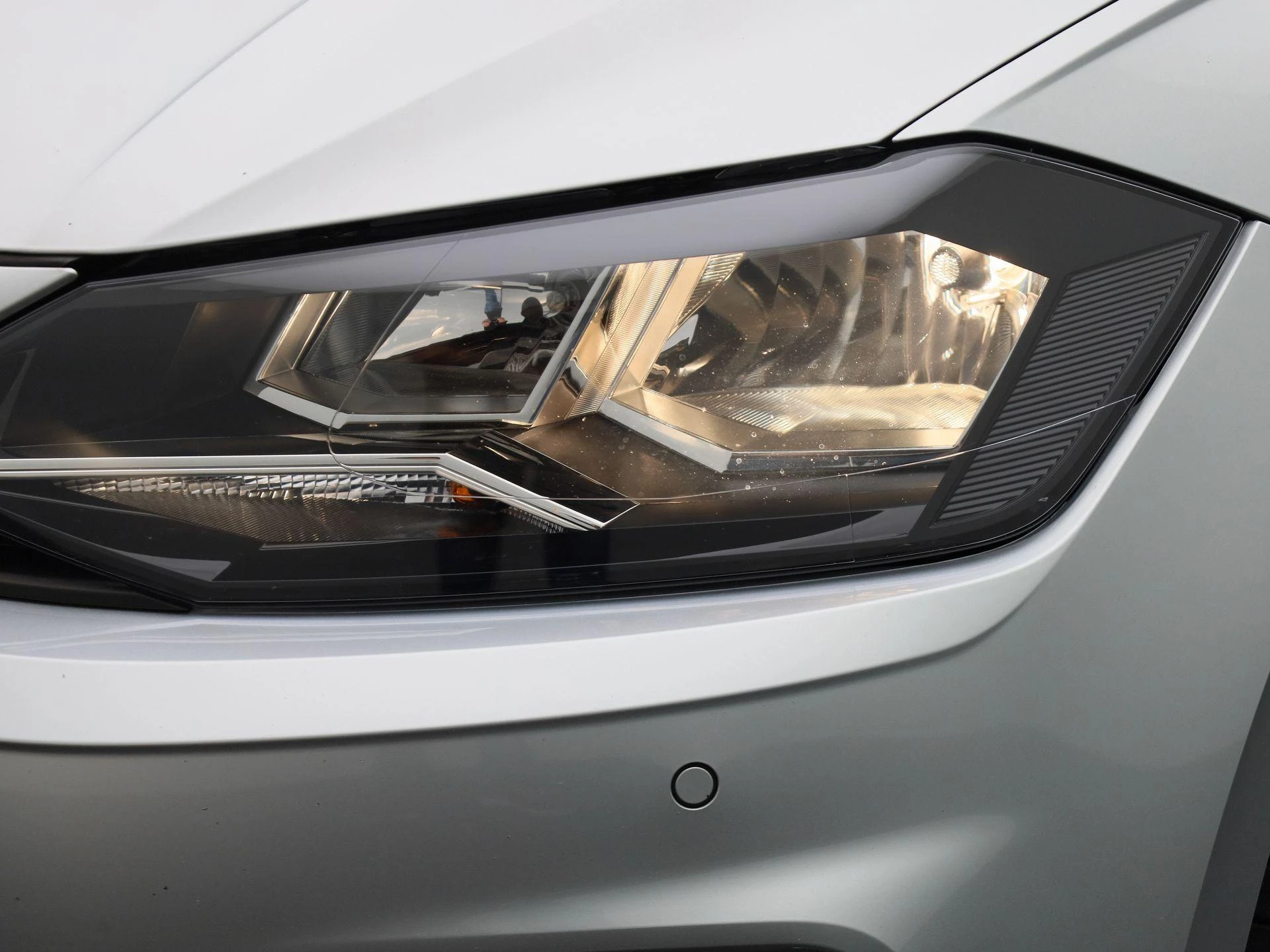 Volkswagen-Polo-image-13