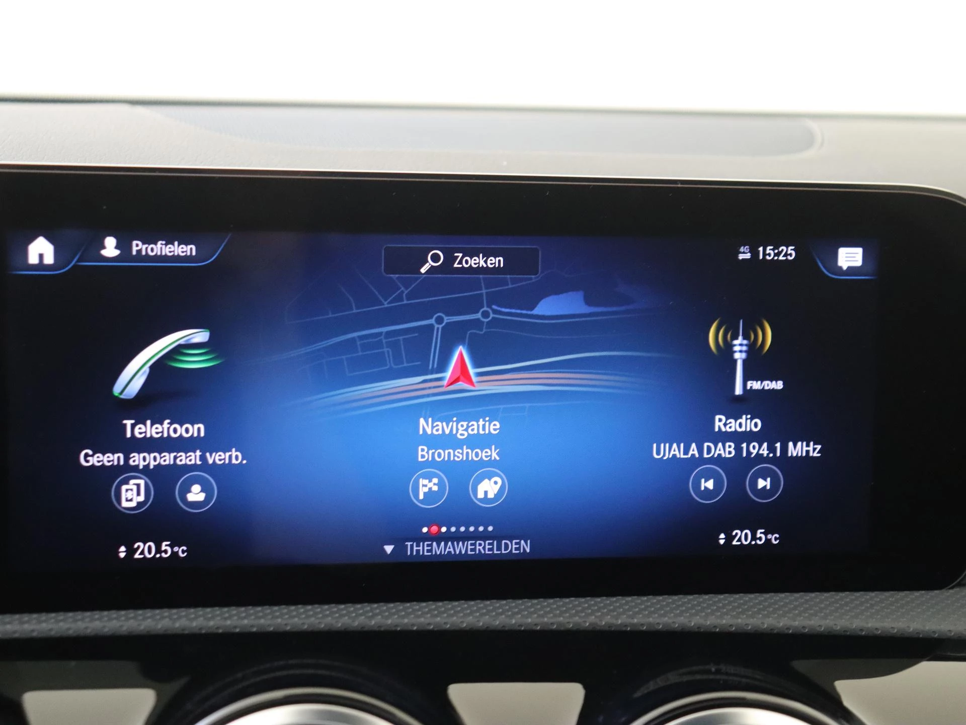 Mercedes-Benz-A-Klasse-image-15