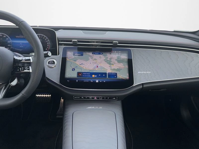 Mercedes-AMG-E-Klasse 53 AMG-image-18