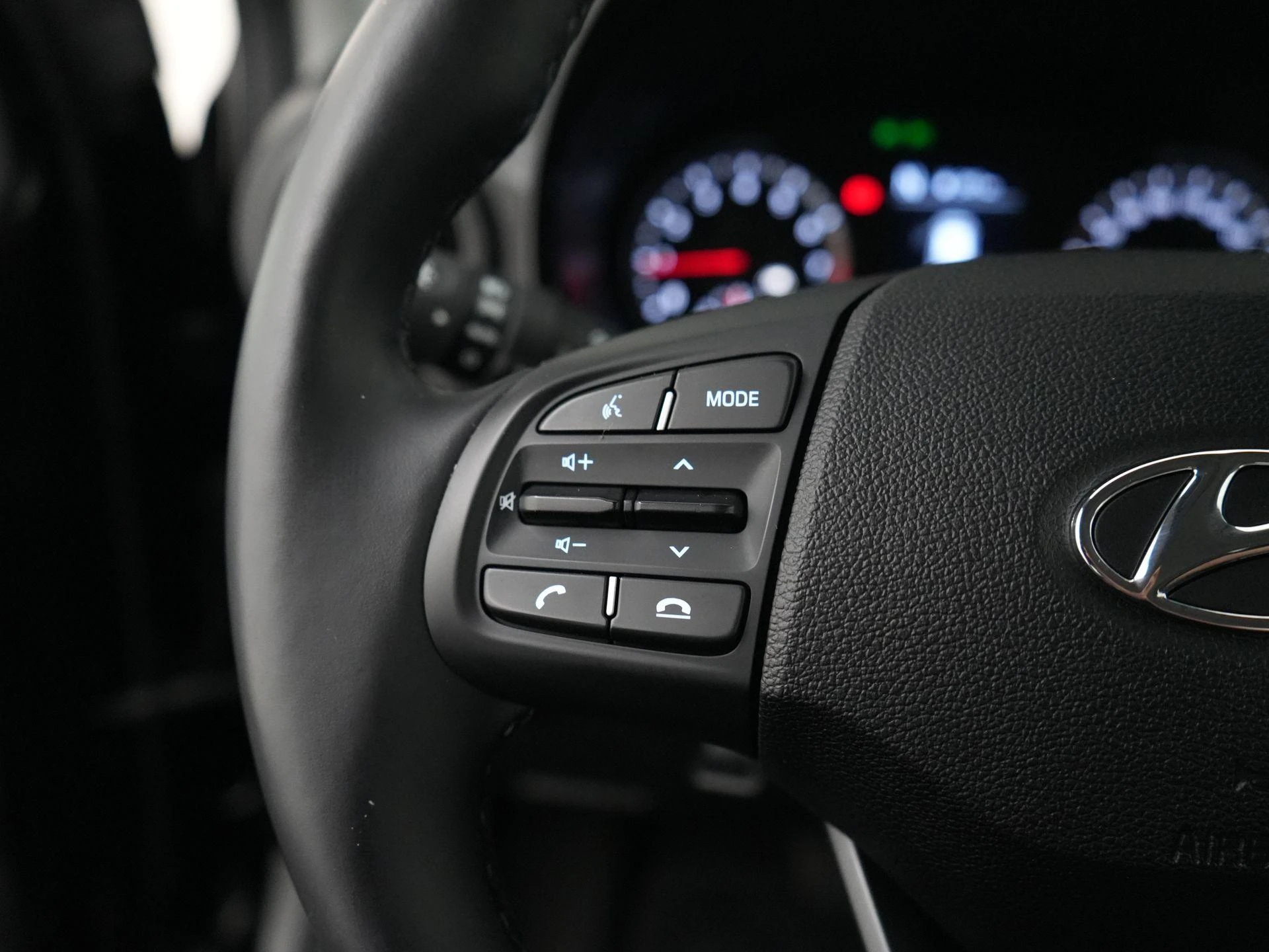 Hyundai-i10-image-14