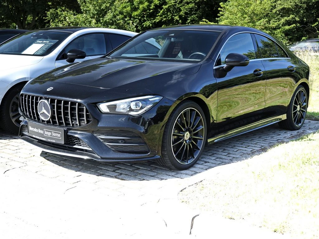 Mercedes-Benz-CLA 220 d-image-7