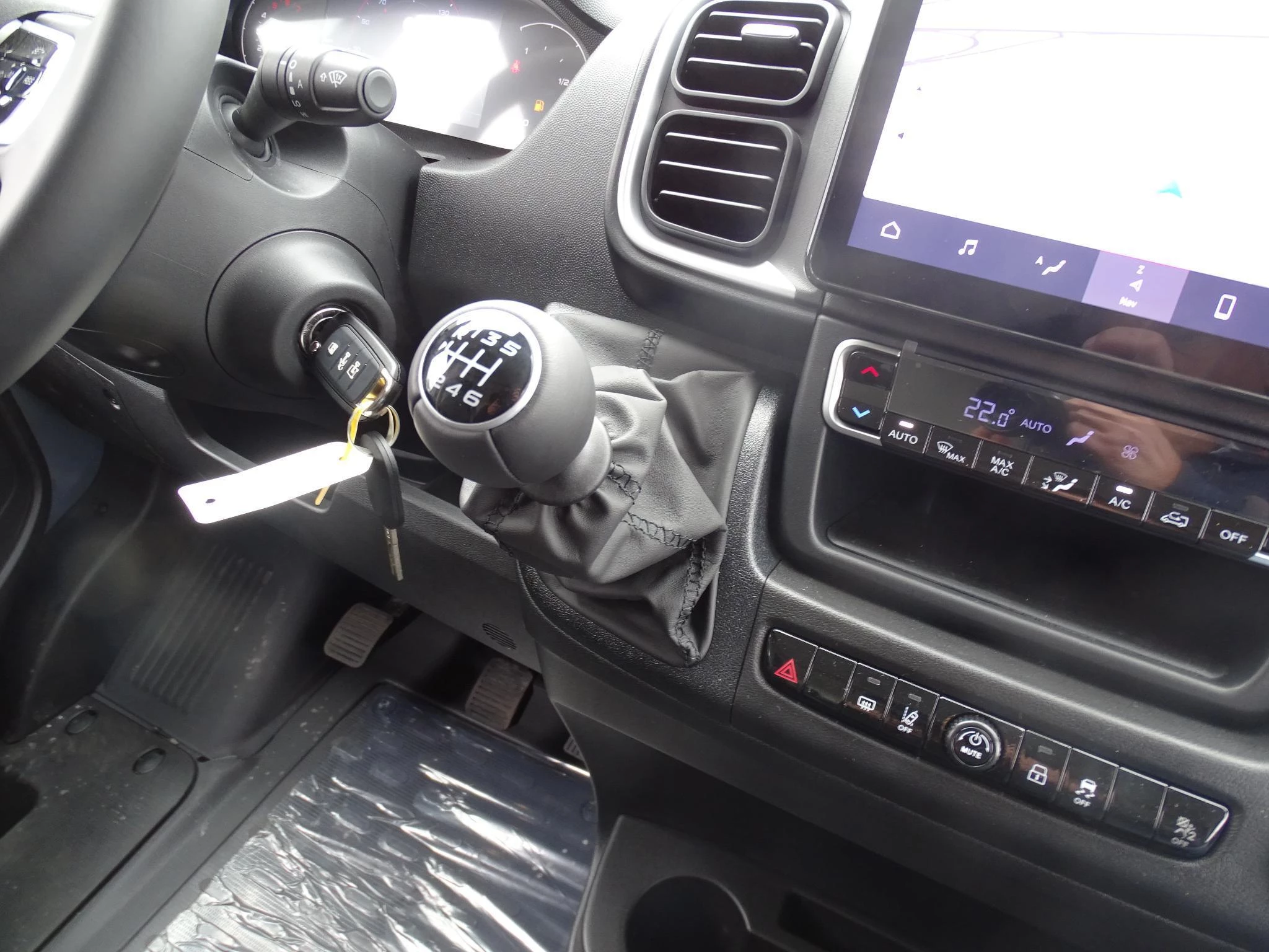 Opel-Movano-image-24