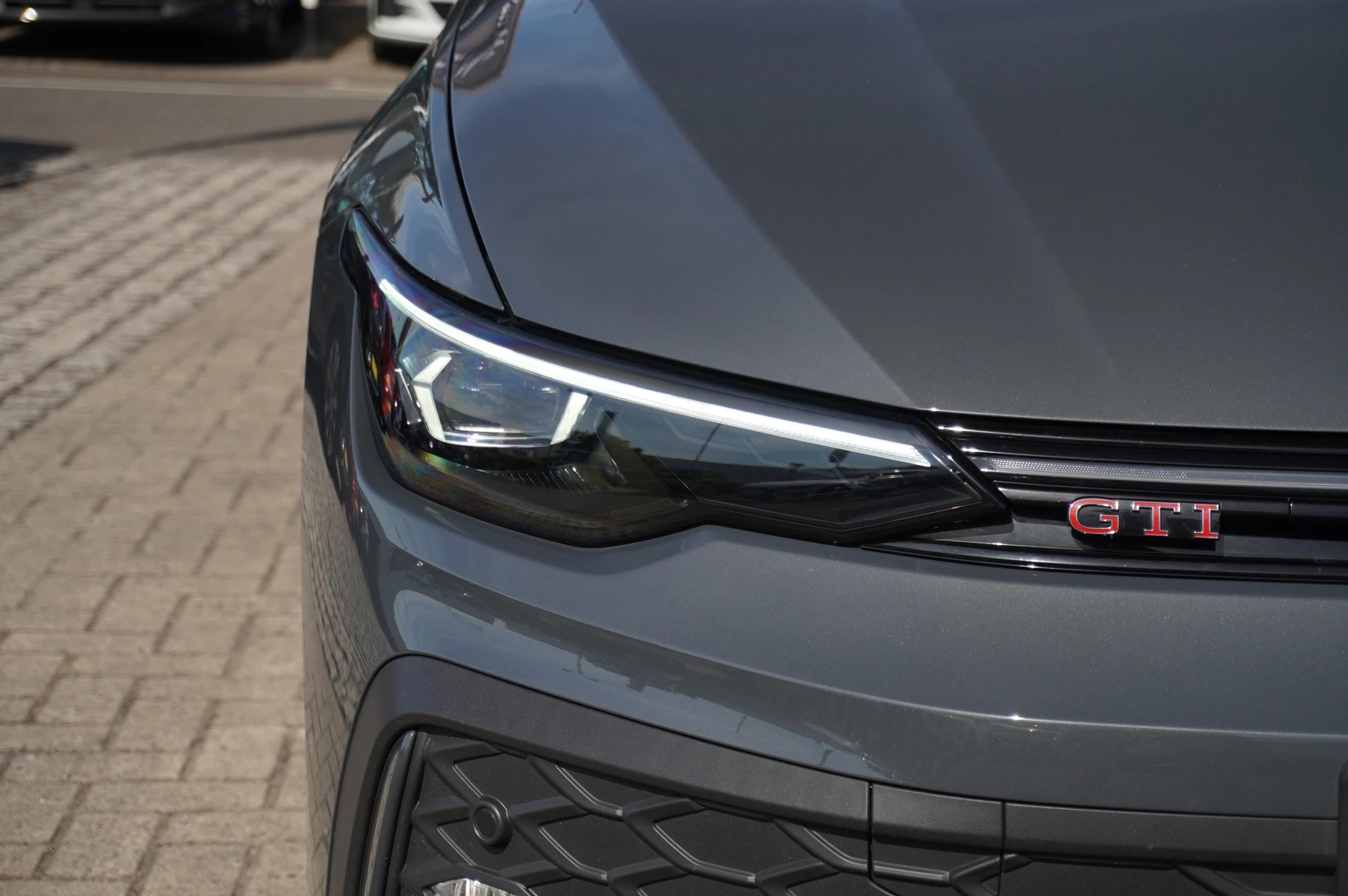 Volkswagen-Golf-image-38