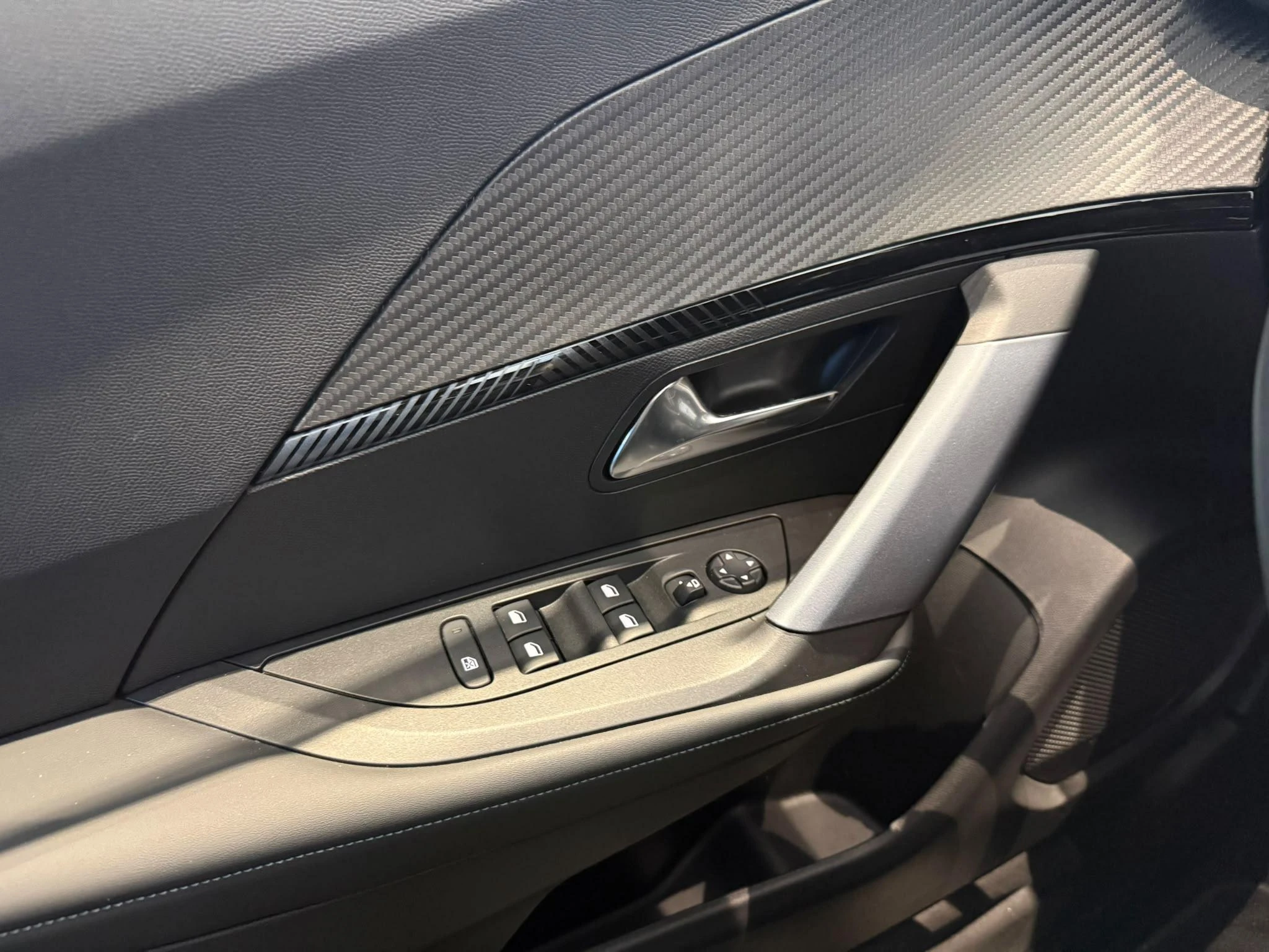 Peugeot-2008-image-17