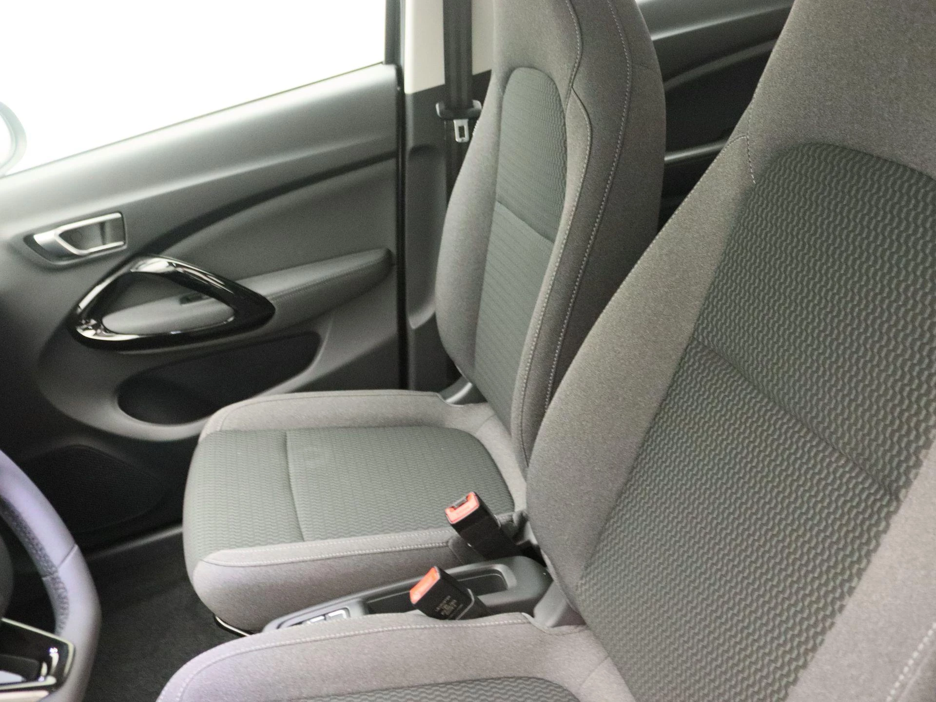 Leapmotor-T03-image-11