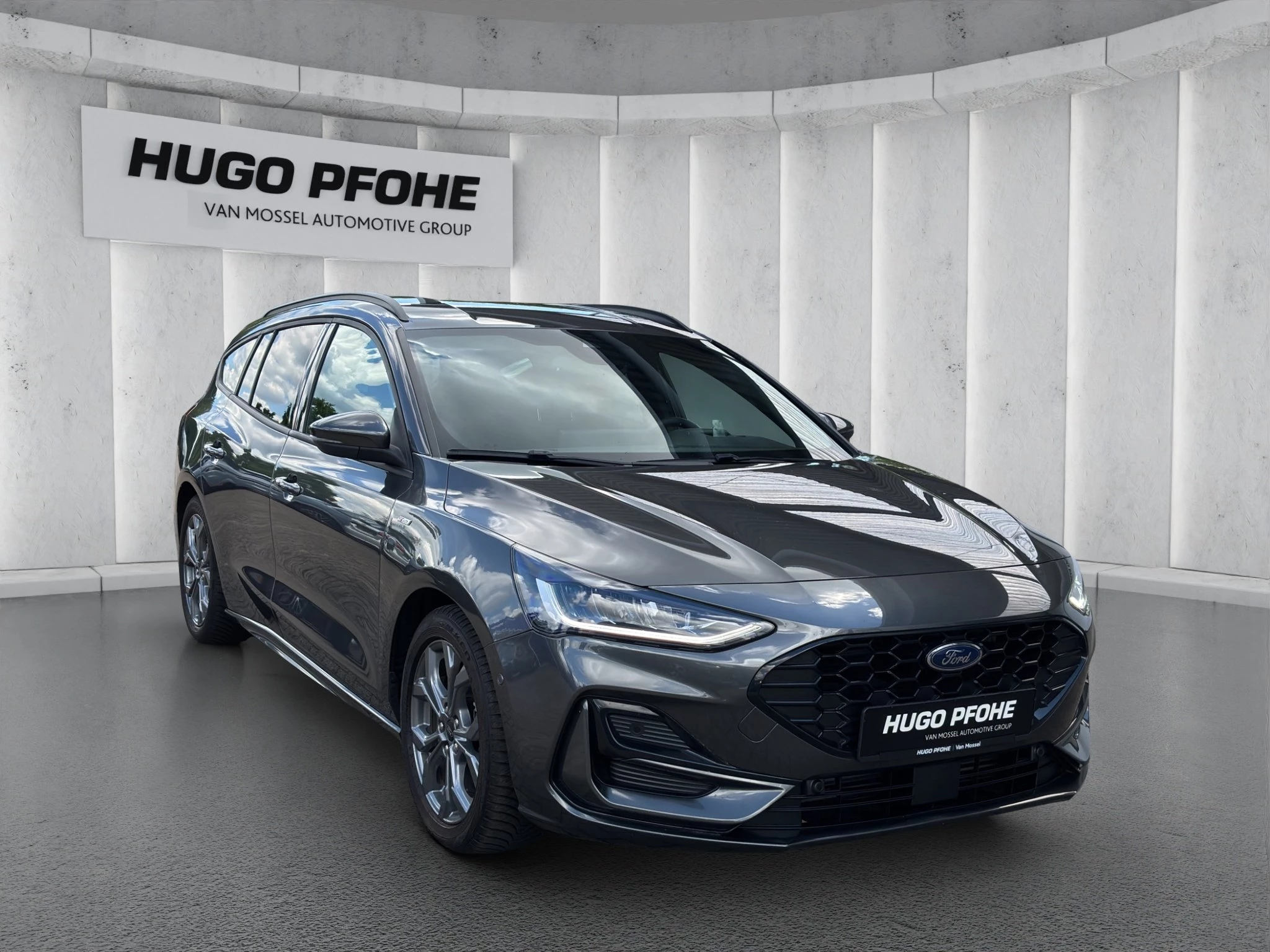 Ford Focus ST-Line X Turnier Aut.*AHK*ACC*HUD*KAM*NAVI*WINTER-PKT.