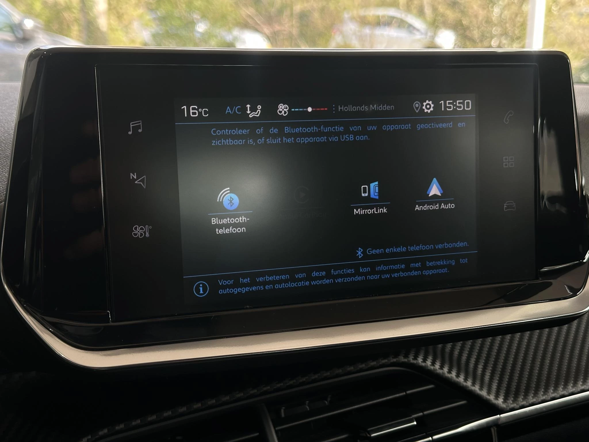 Peugeot-208-image-15