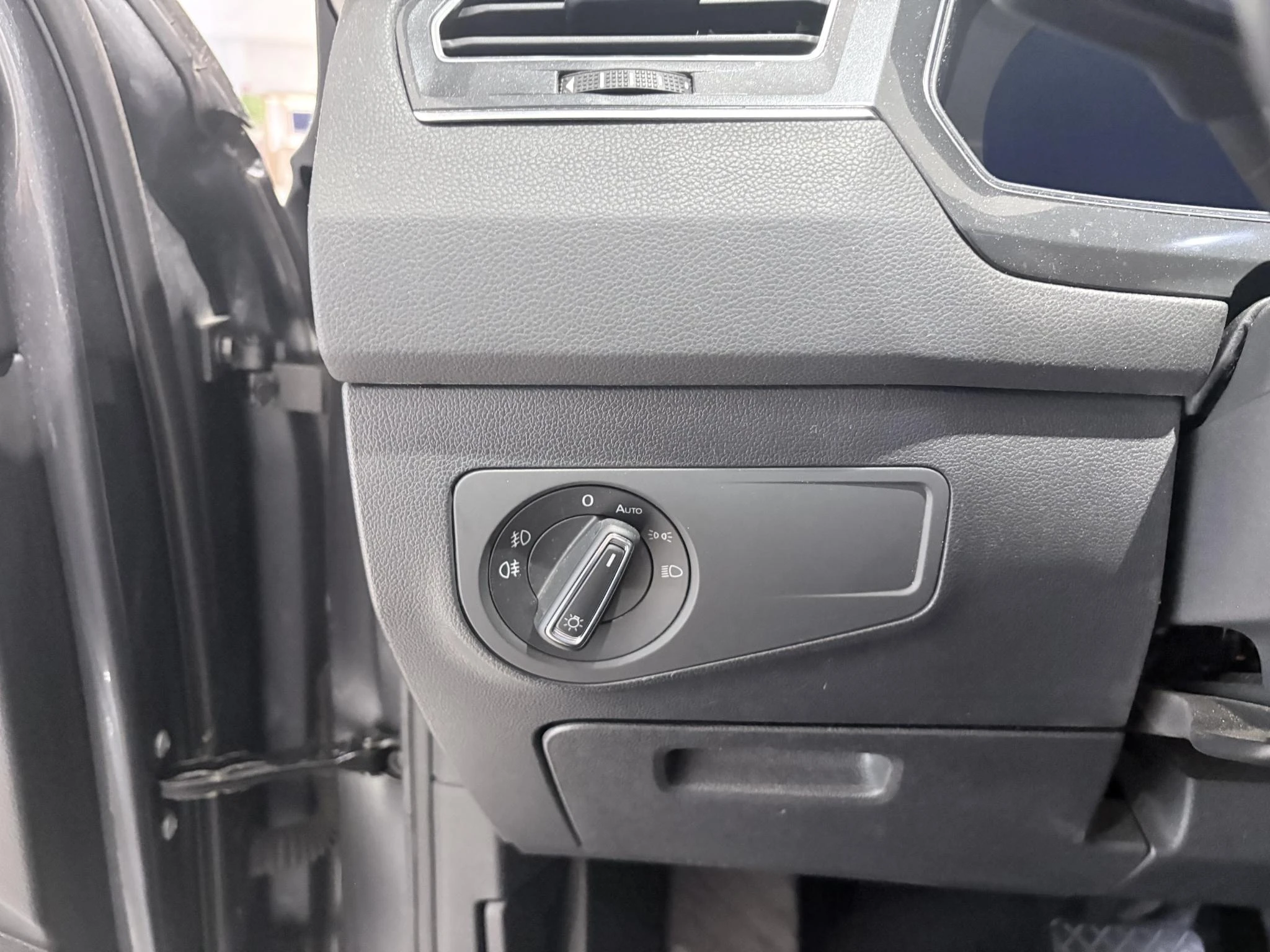 Volkswagen-Tiguan Allspace-image-15