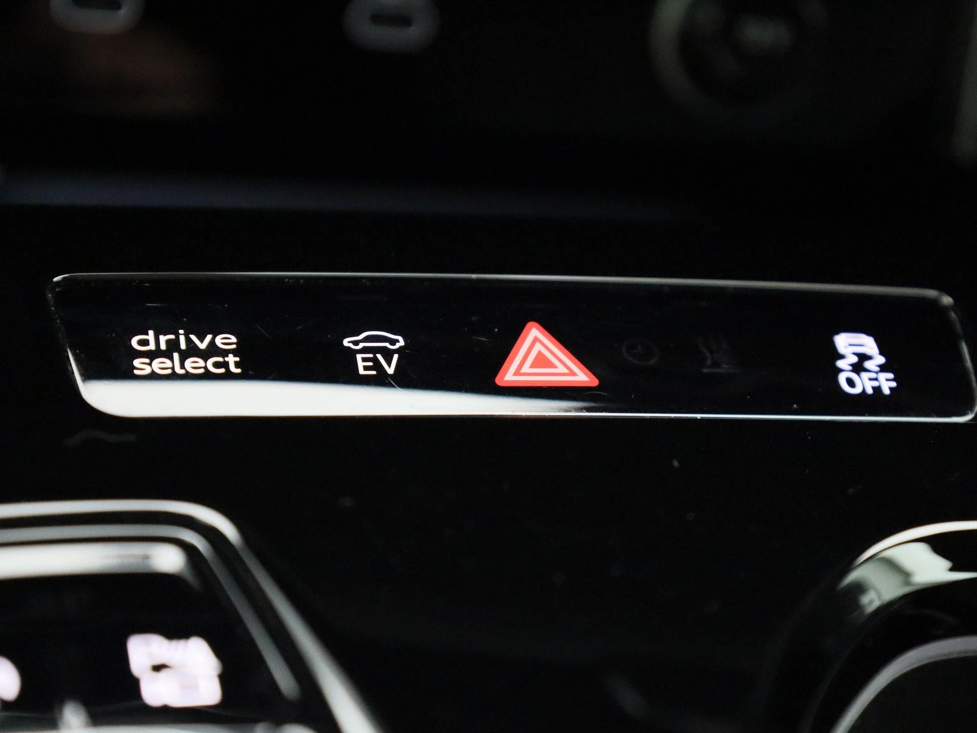 Audi A5 Avant 2.0 e-hybrid quattro S edition Competition