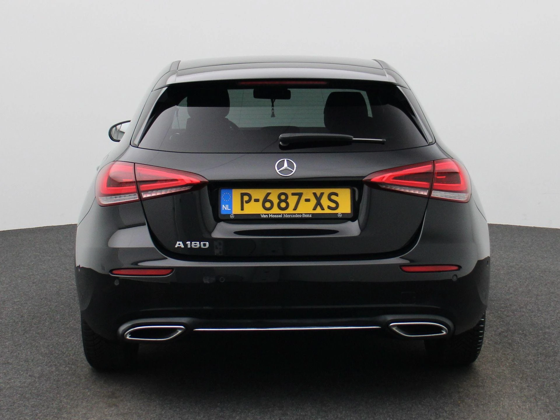 Mercedes-Benz-A-Klasse-image-4