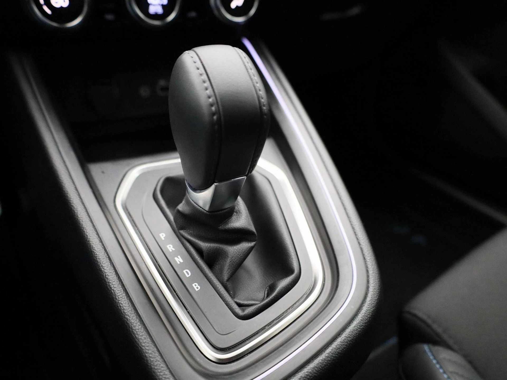 Renault-Clio-image-23