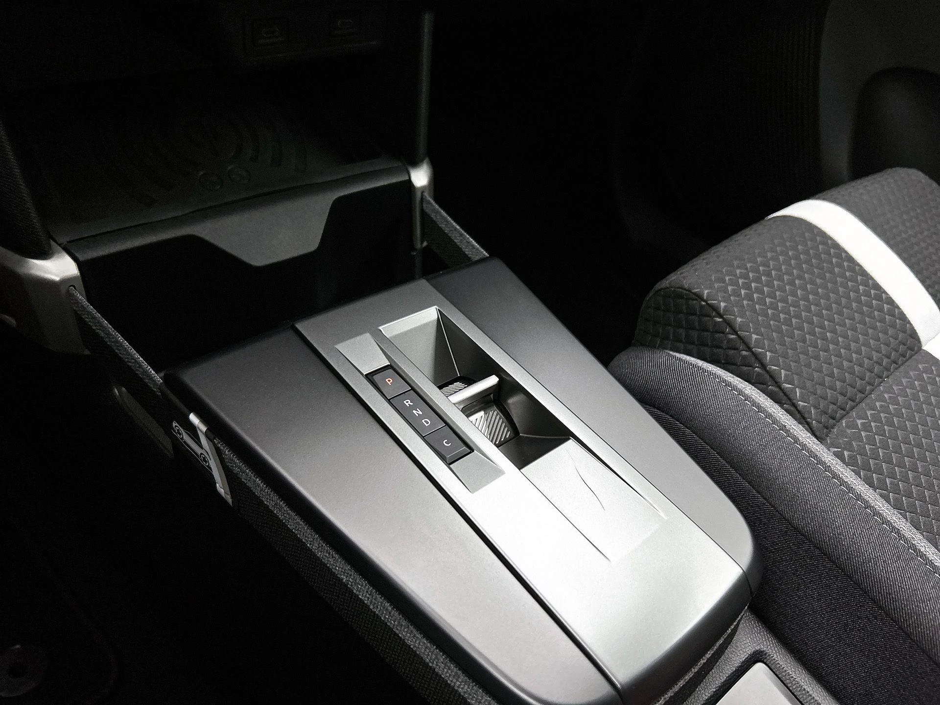 Opel-Frontera-image-19