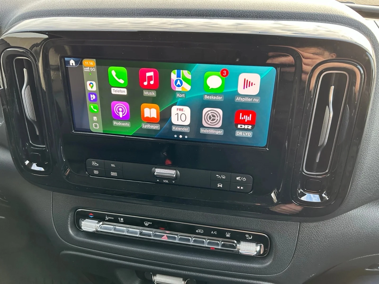 Mercedes-Benz-Vito-image-8