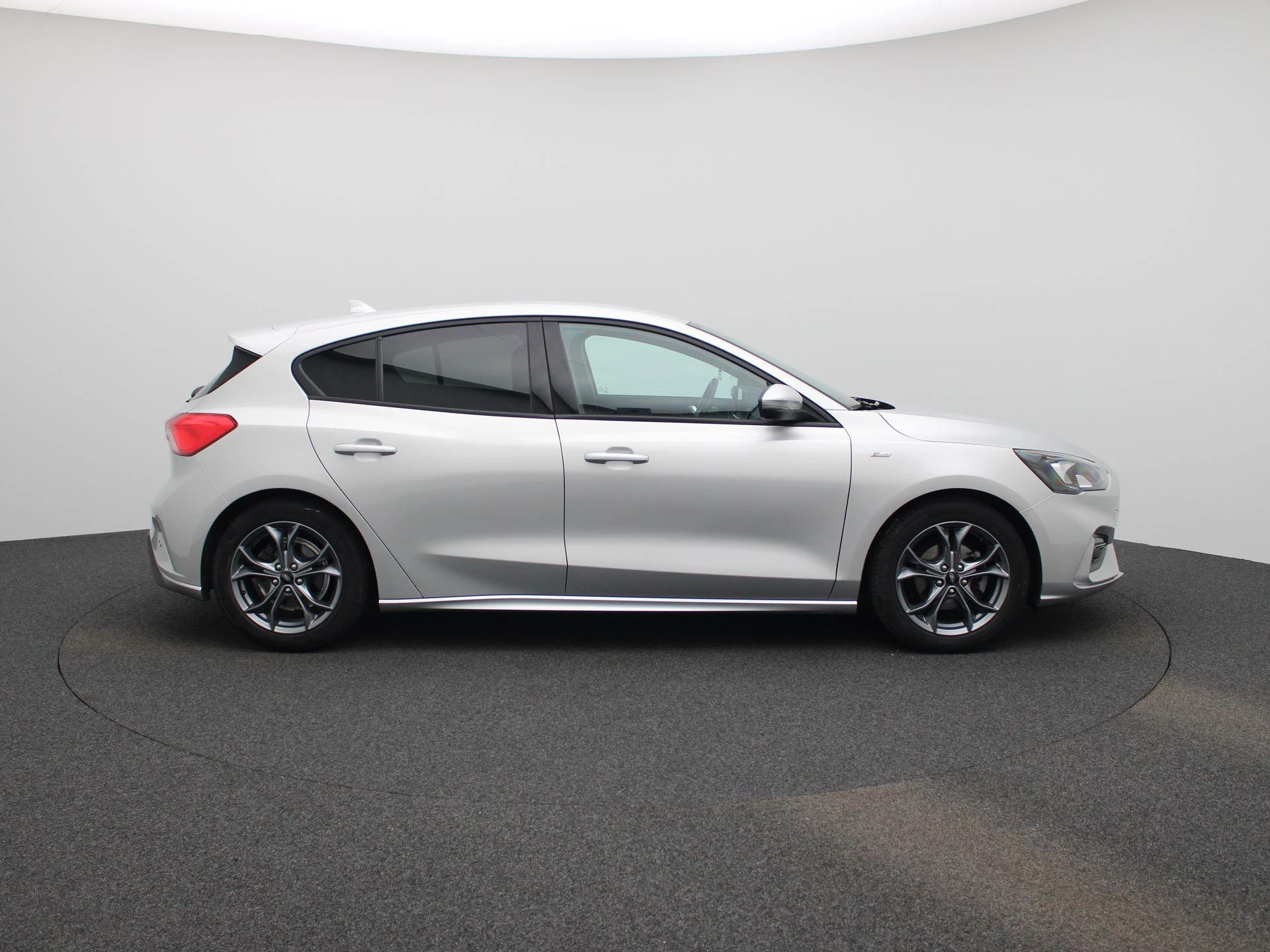 Ford Focus 1.0 EcoBoost ST Line Business