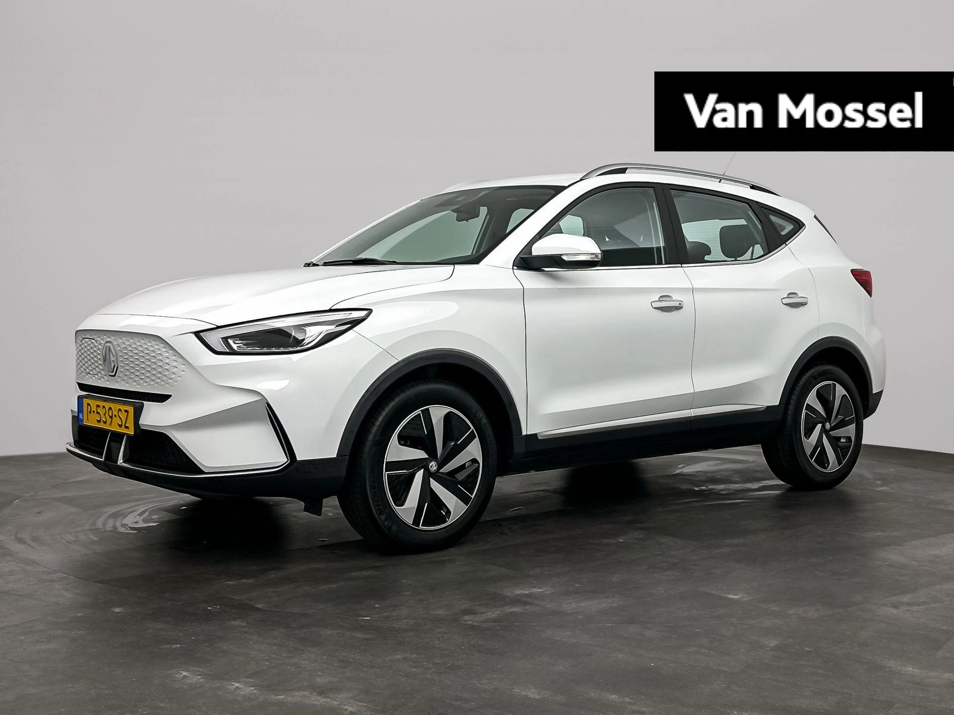MG-ZS EV-image-0