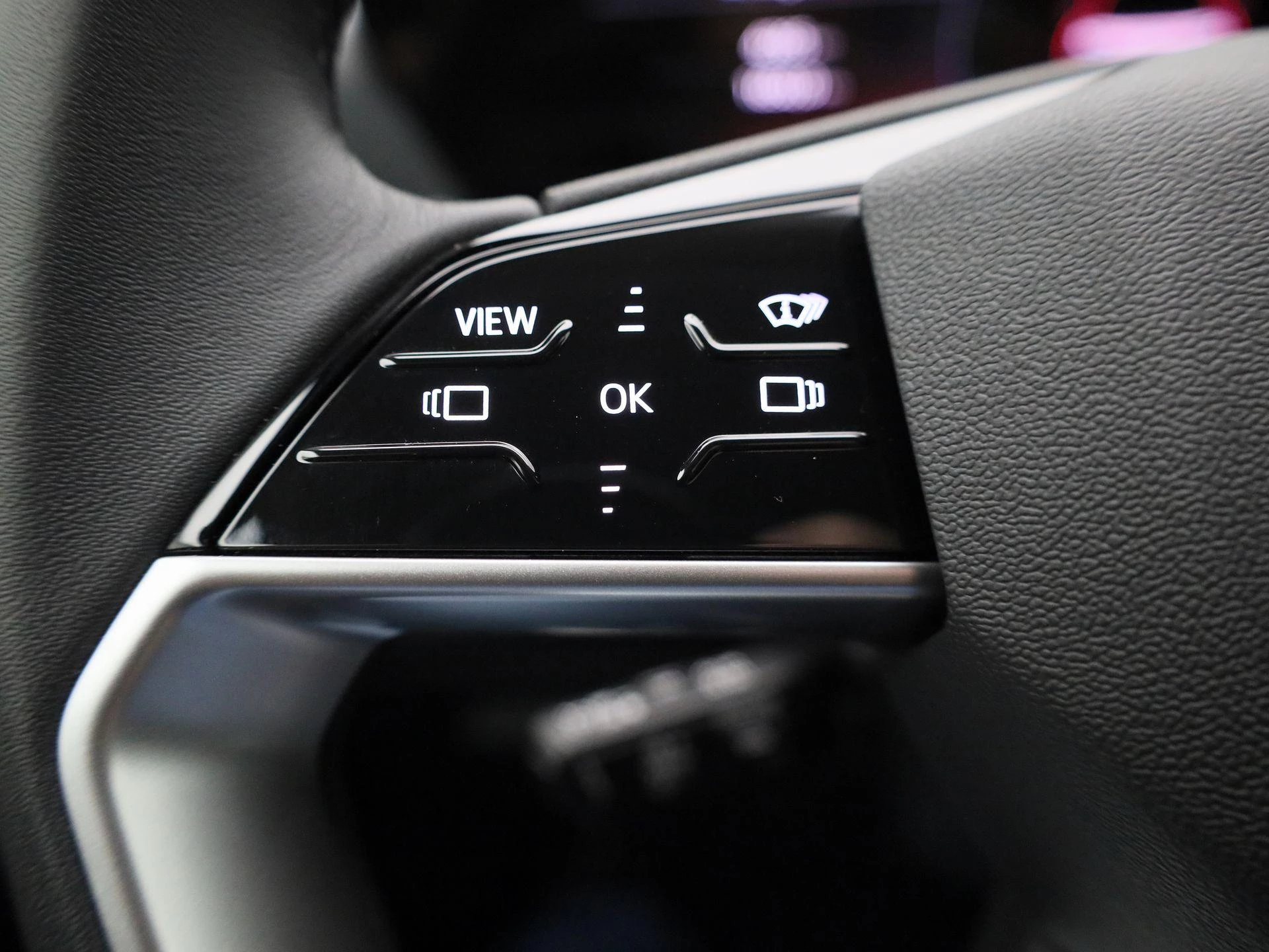 Audi-Q6 e-tron-image-19