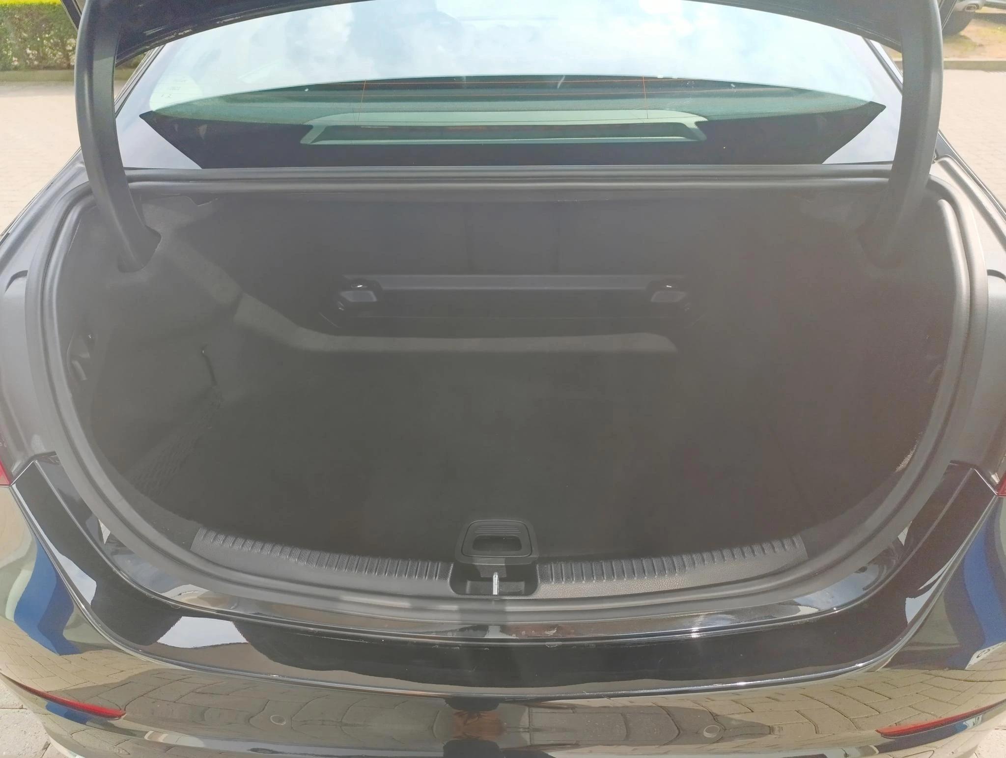 Mercedes-Benz-C-Klasse-image-6